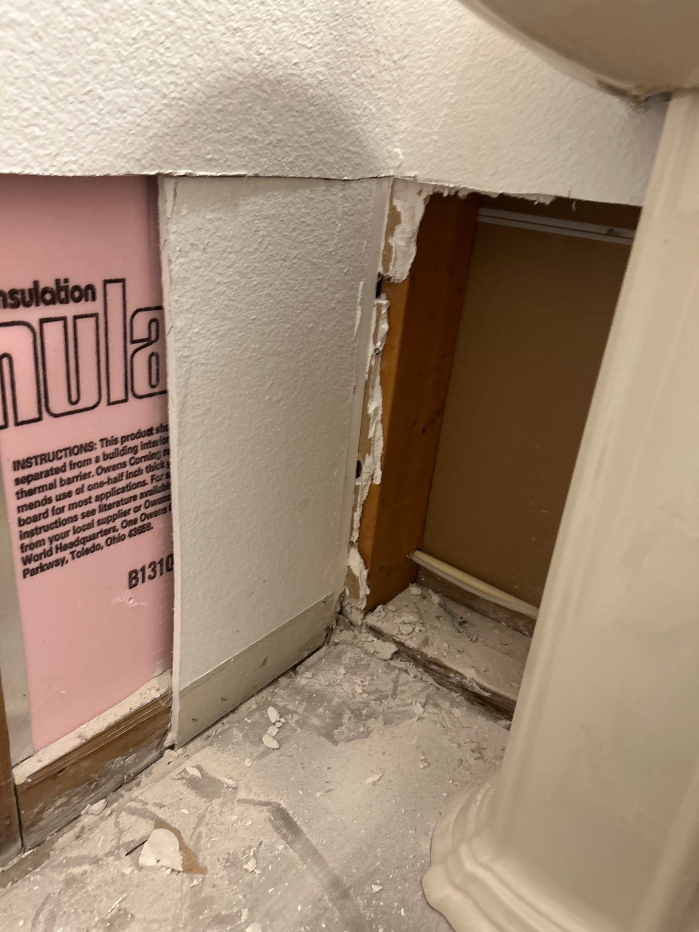 Water Damage Restoration In Apollo Beach, Florida by Ampm Restoration Services 