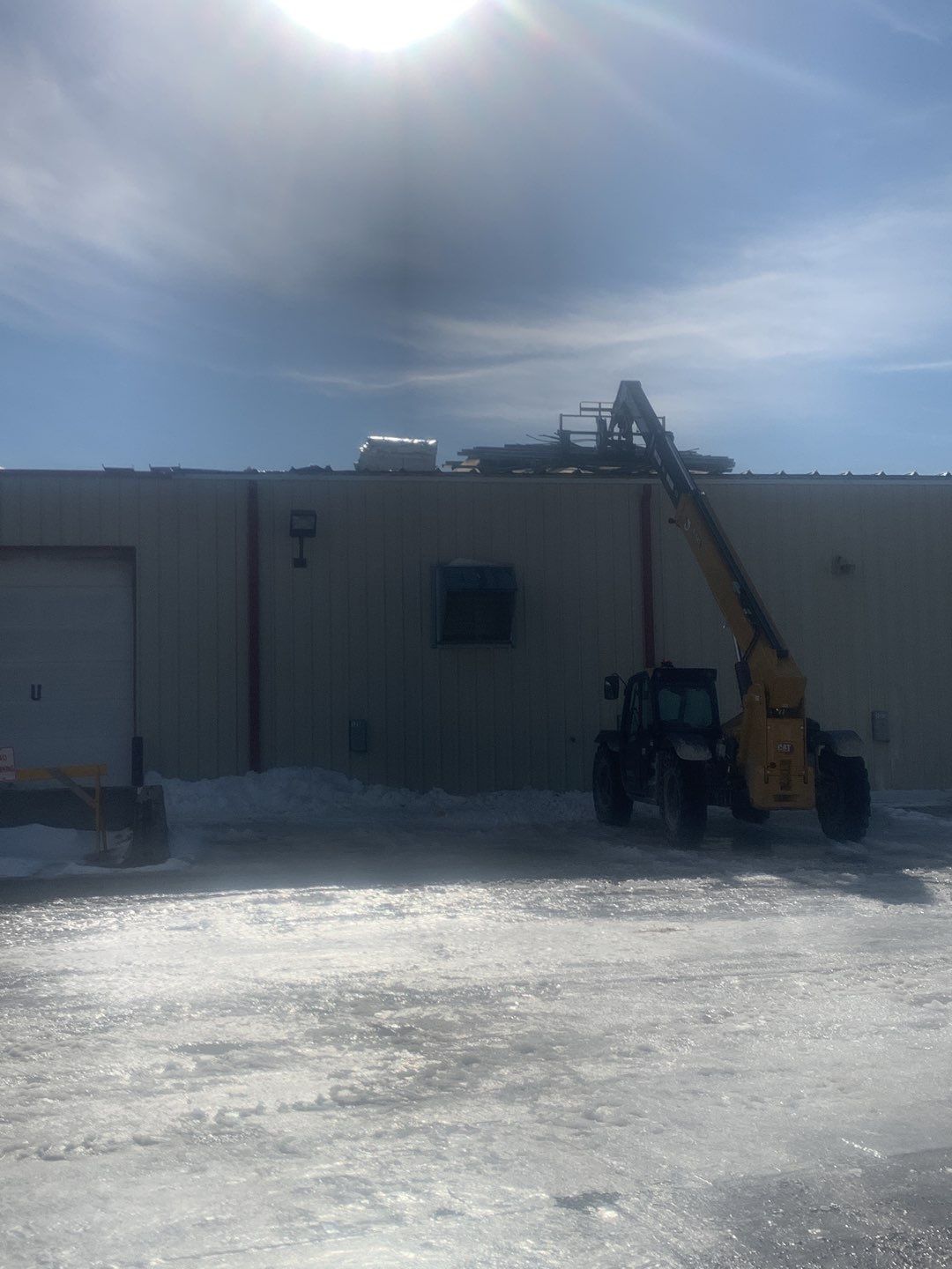 Commercial Roofing Installation using 24 Guage Double Lock Standing Seam by CentiMark Roofing