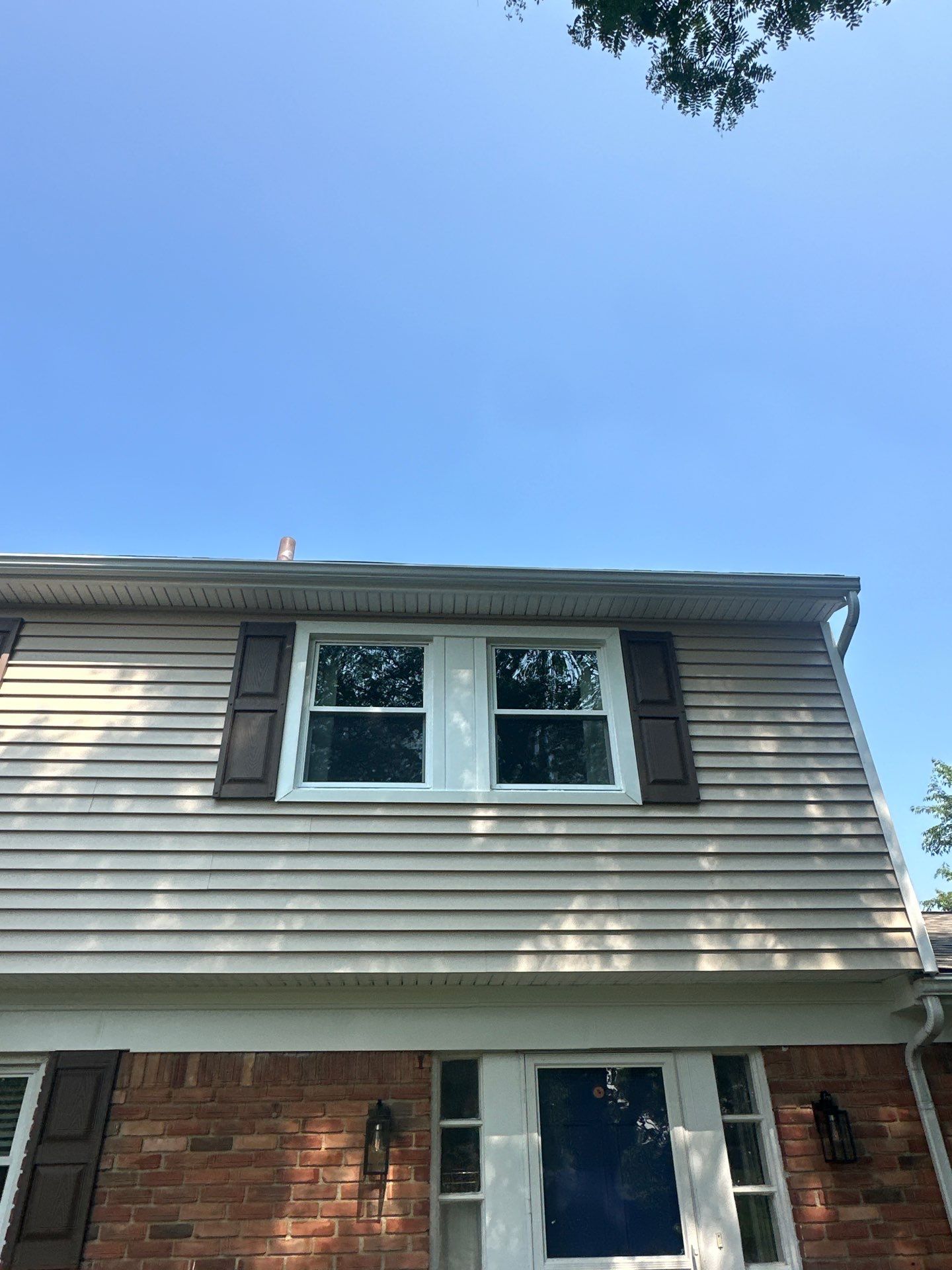 Siding Replacement using Alside Charter Oak D4.5" Vintage Wicker by 180 Contractors