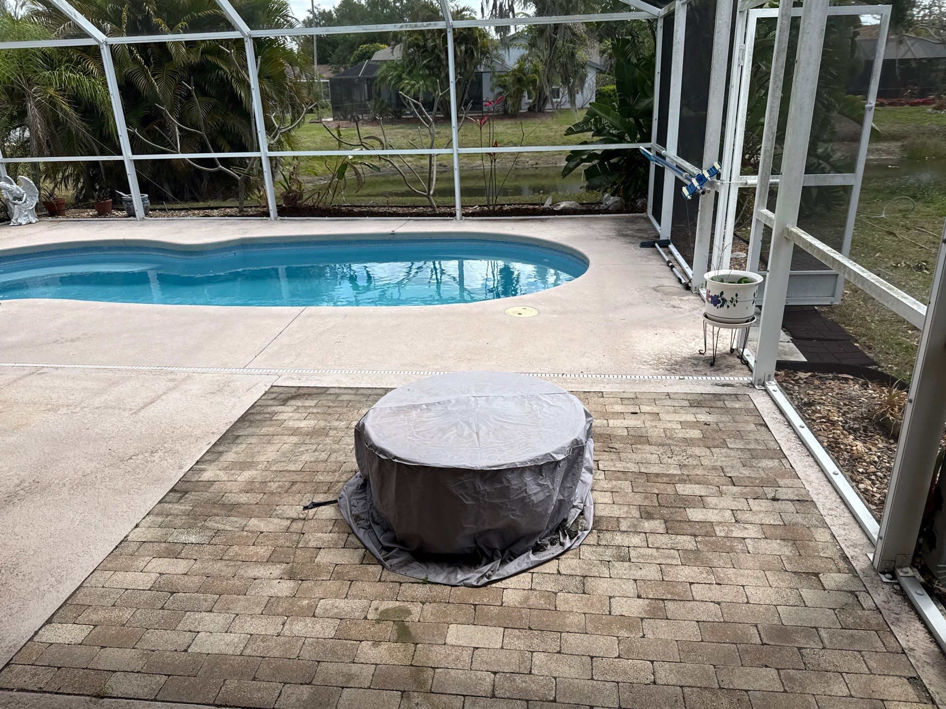 Pool Cage & Painted Pool Deck Cleaning in Sarasota, FL | Soft Wash by Sunshine AquaWash