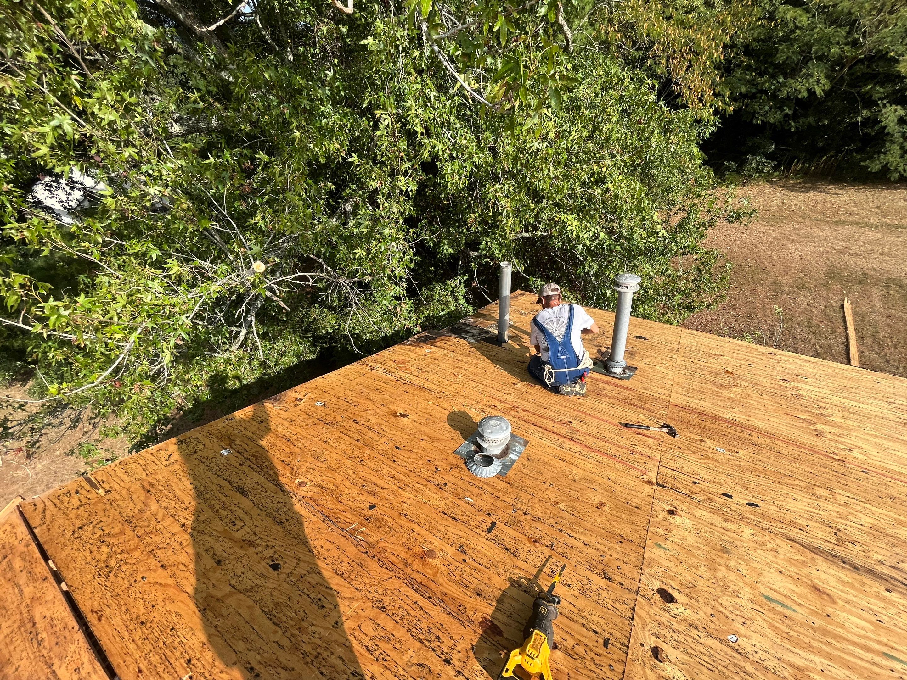 Commercial Metal Installation using Reed's Metals: 29 GA. Colored Commercial Panel by Hostetler Roofing
