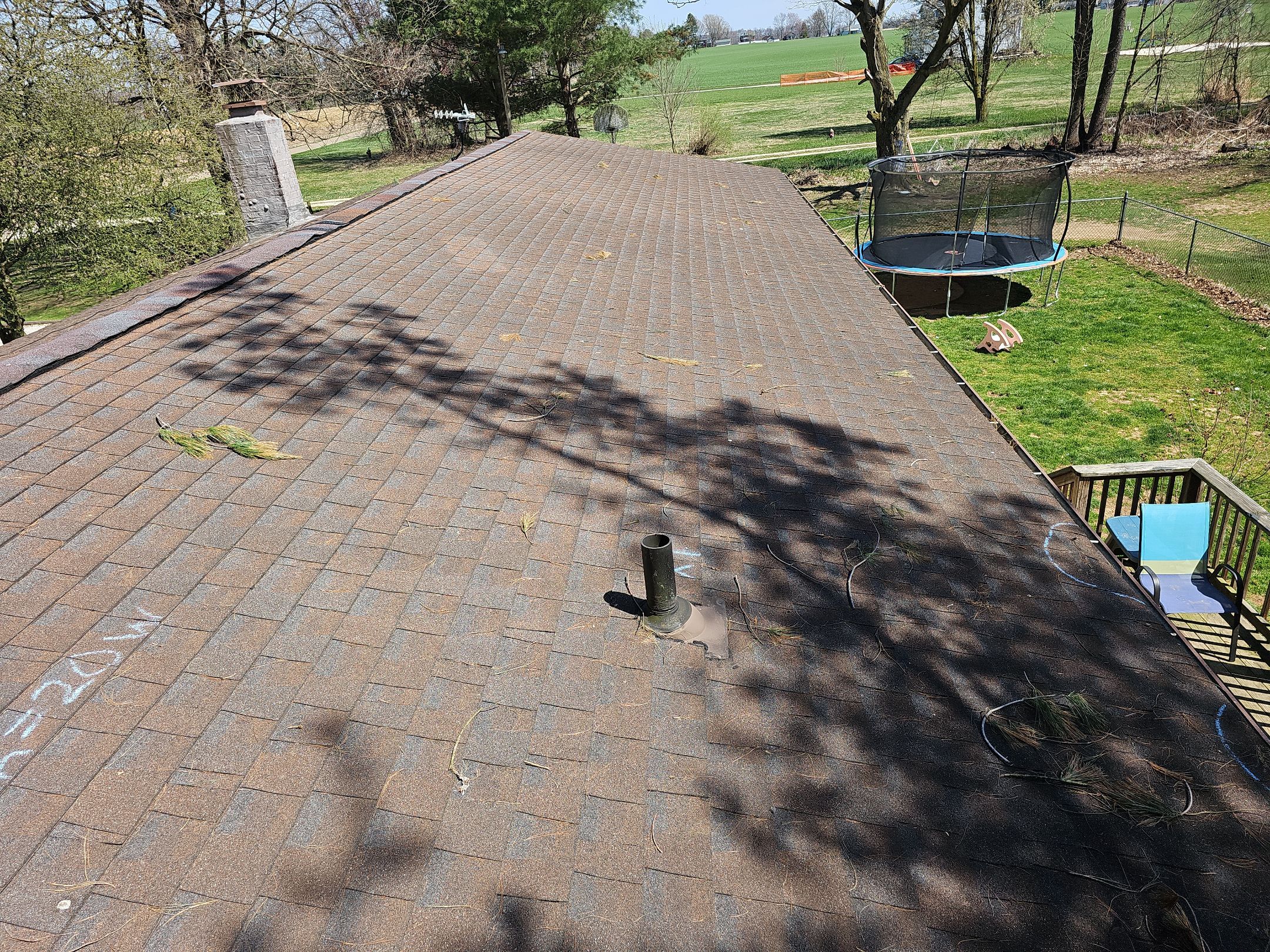 ATLAS PINNACLE COLOR: HEATHERBLEND by Eagle Eye Roofing