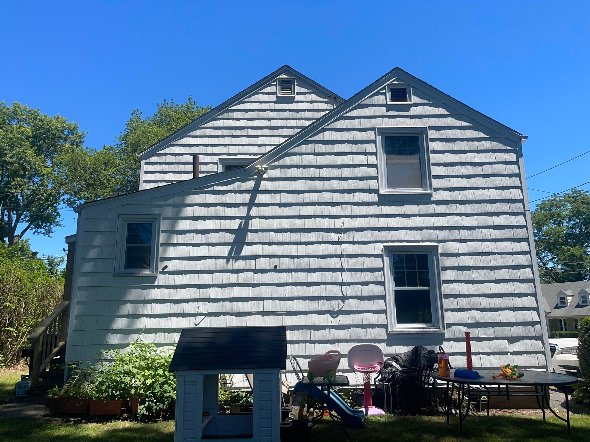 Siding Installation using CertainTeed Monogram Vinyl Siding - D4 - Forest by A Plus Exterior
