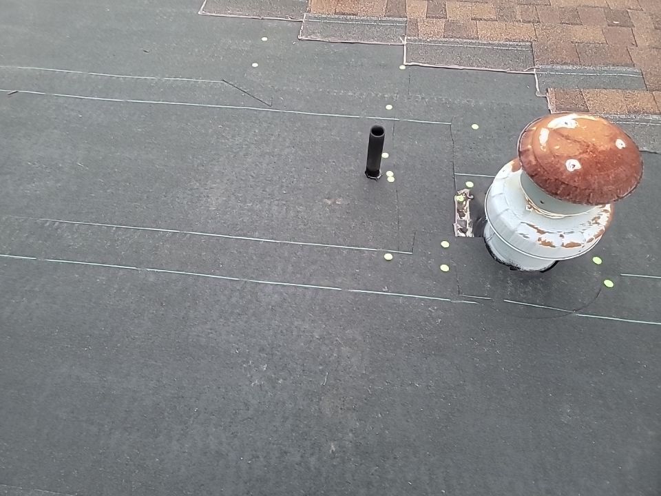 CERTAINTEED LANDMARK COLOR: BURNT SIENNA DRIP EDGE: MUSKET BROWN by Eagle Eye Roofing