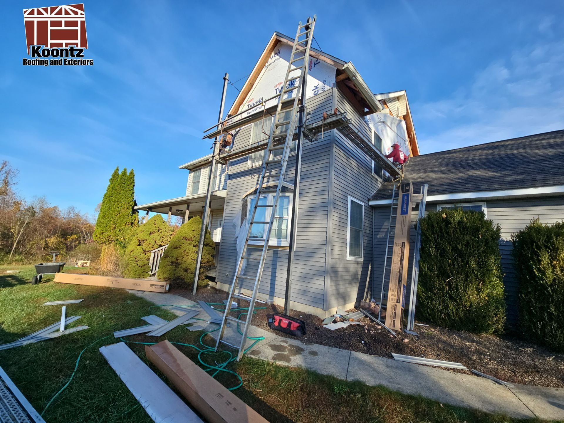 Exterior & Window Installation using CertainTeed Mainstreet & ViWinTech Windows by Koontz Construction