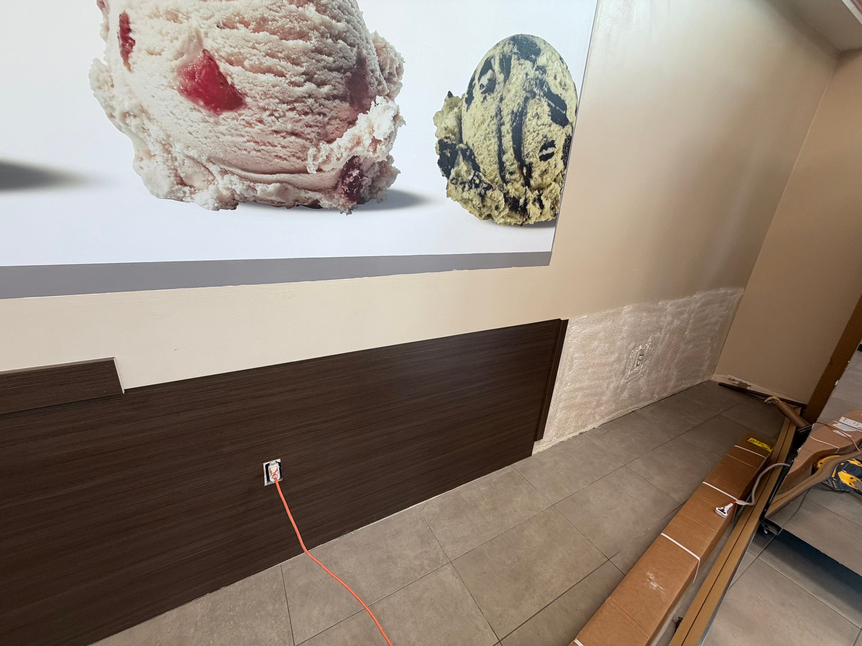 Wainscoting by Handyman State LLC