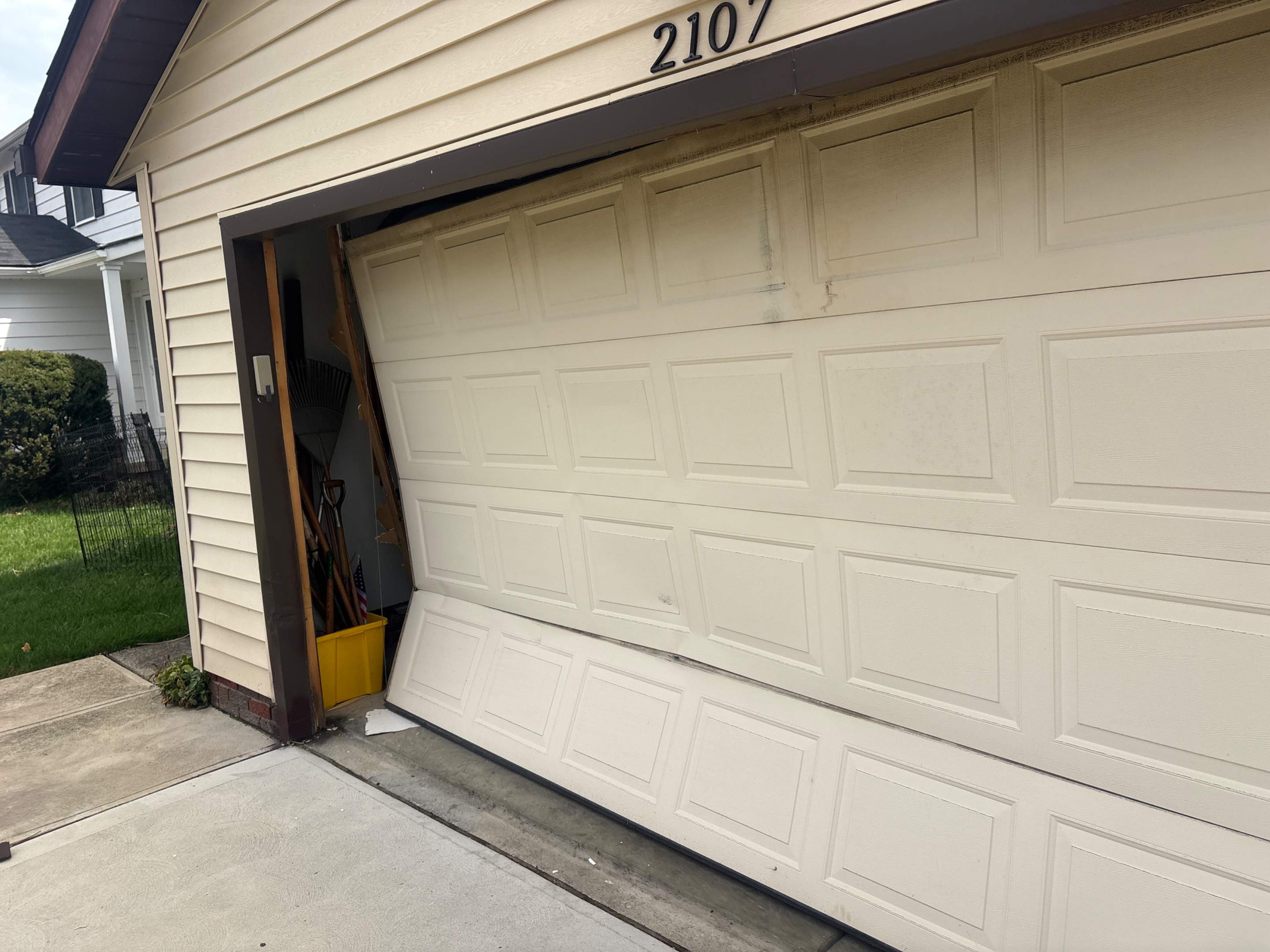 Garage Door Off Track Repair in Euclid OH by Ohio Garage Door Repair