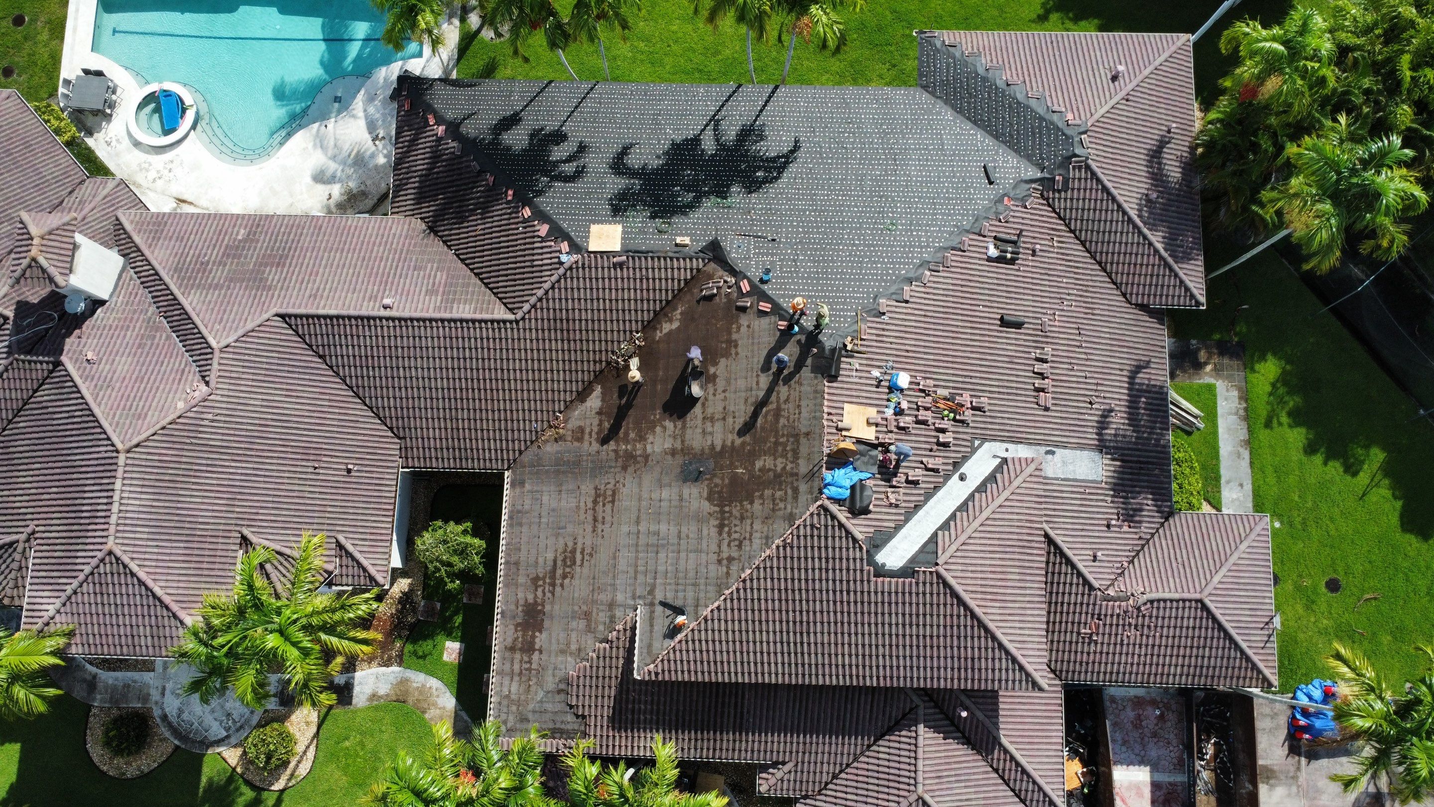 Peppertree Circle West, Davie, FL by G&J Roofing 