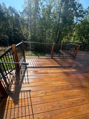Weathered Deck using Wood Sealant and Wood Stain