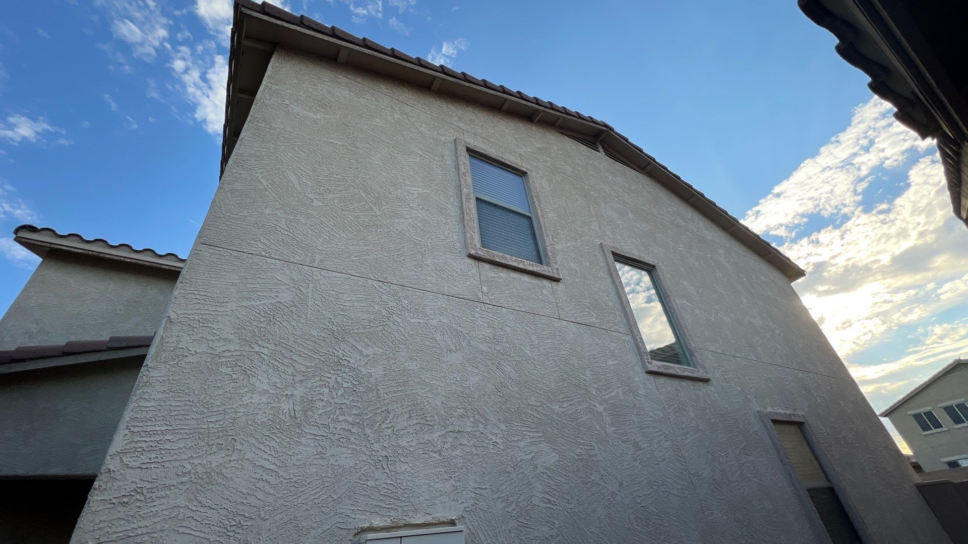 Exterior Painting using Dunn-Edwards EVERSHIELD®  by Crash of Rhinos Painting & Garage Floors