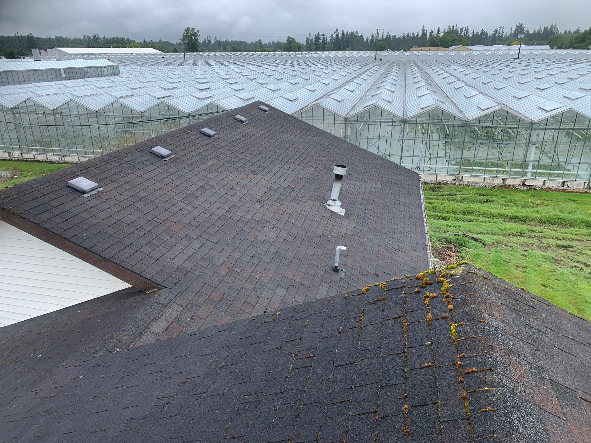 Residential Re-Roof using Timberline HDZ Charcoal by Top Notch Roofing Inc