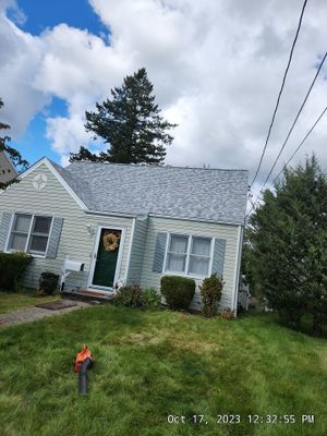 Residential Roofing Installation using Owens Corning TruDefinition Sierra Gray