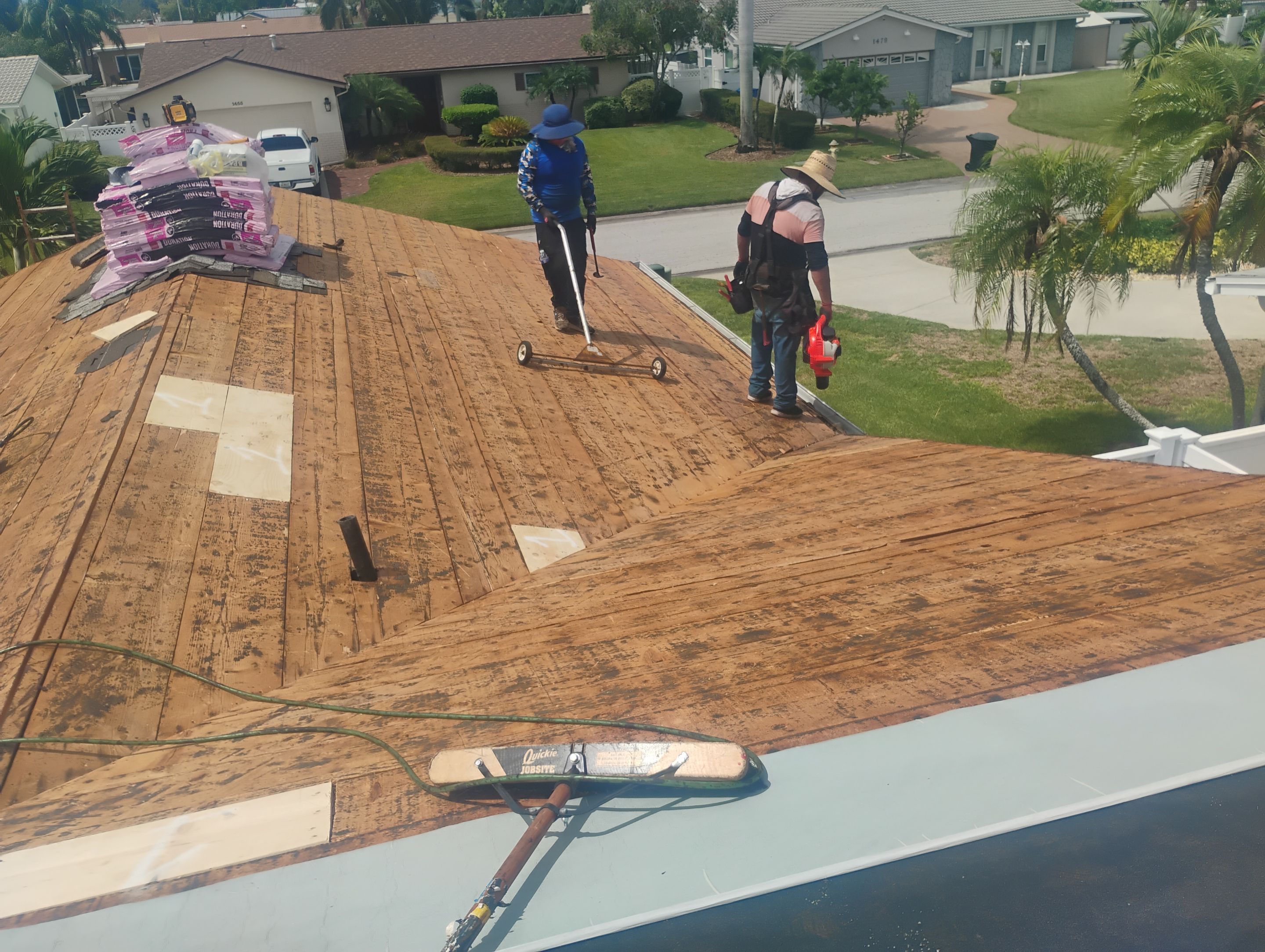 Project in St. Petersburg 33703 by Mitchell Roofing Company LLC 