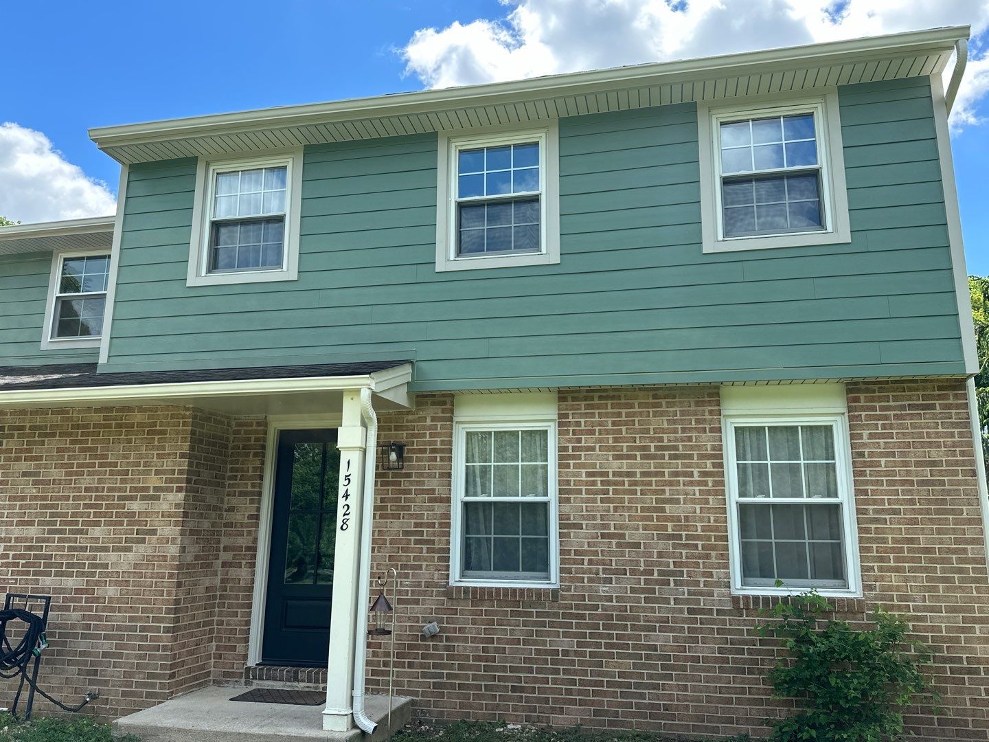 Siding Installation using JH Cedarmill Plank Dream by ExteriorPros