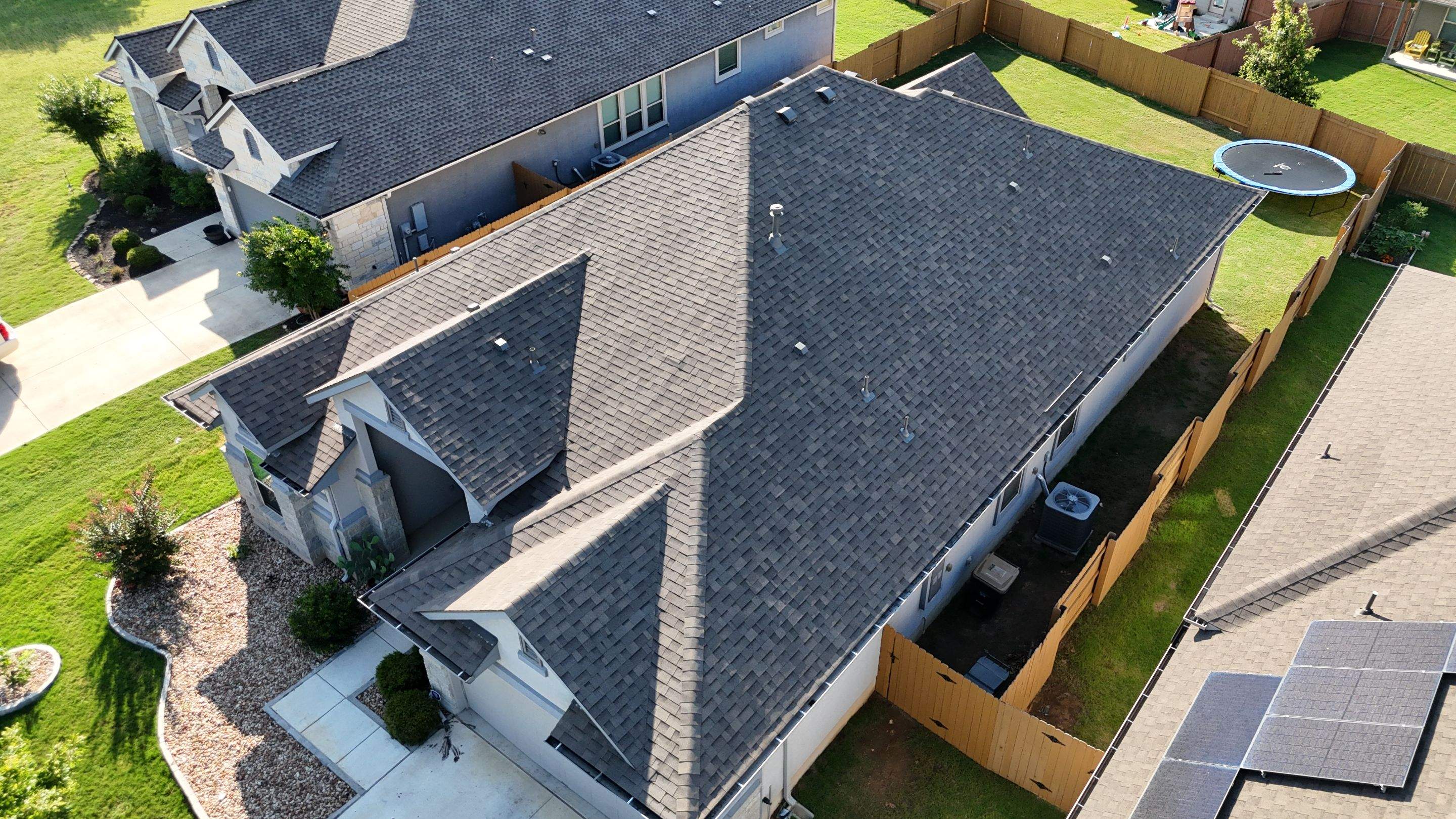 Weathered Wood - Malarkey Vista by RoofsOnly.com