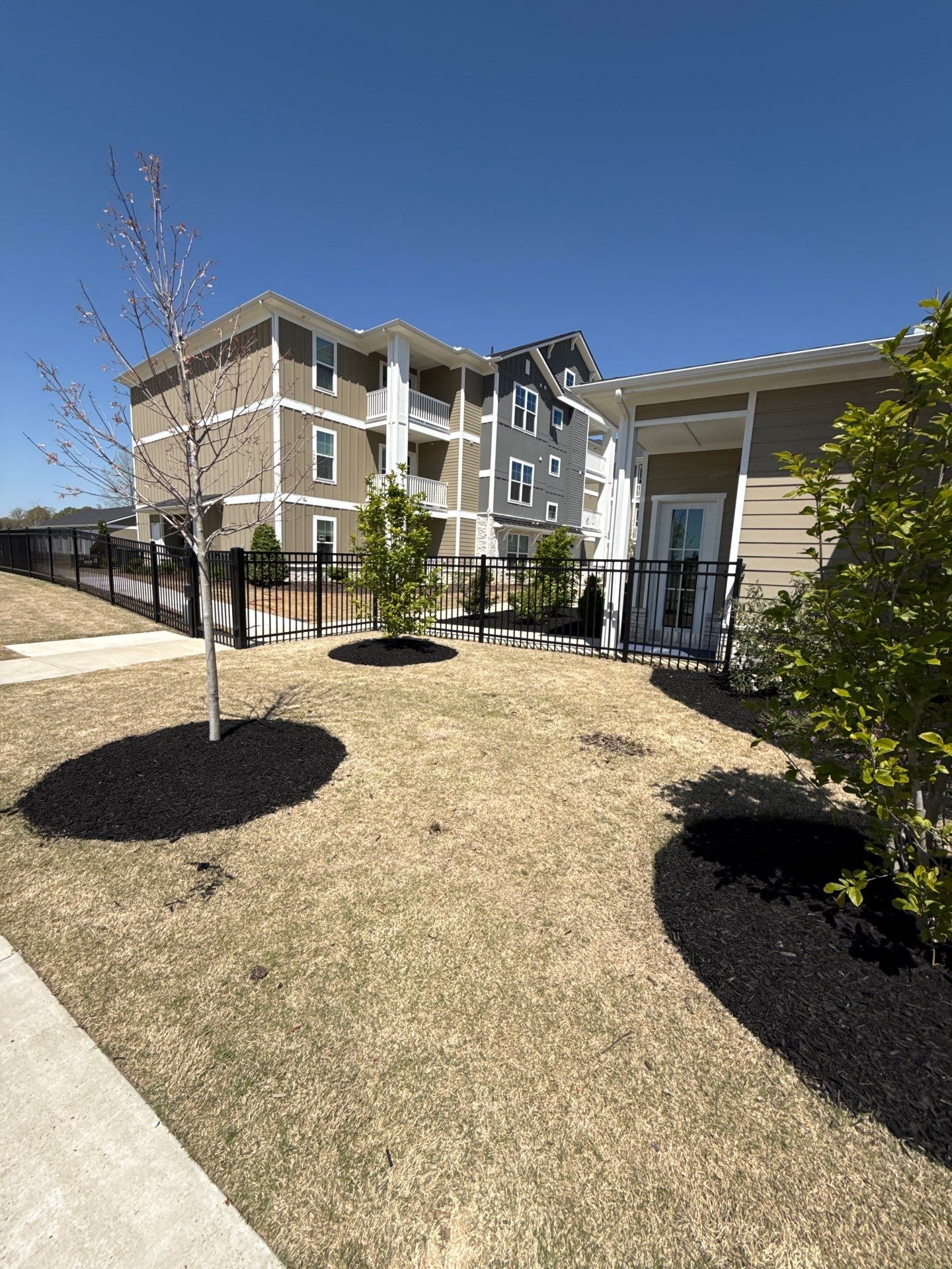 Commercial Property Maintenance by Elite Proscapes LLC