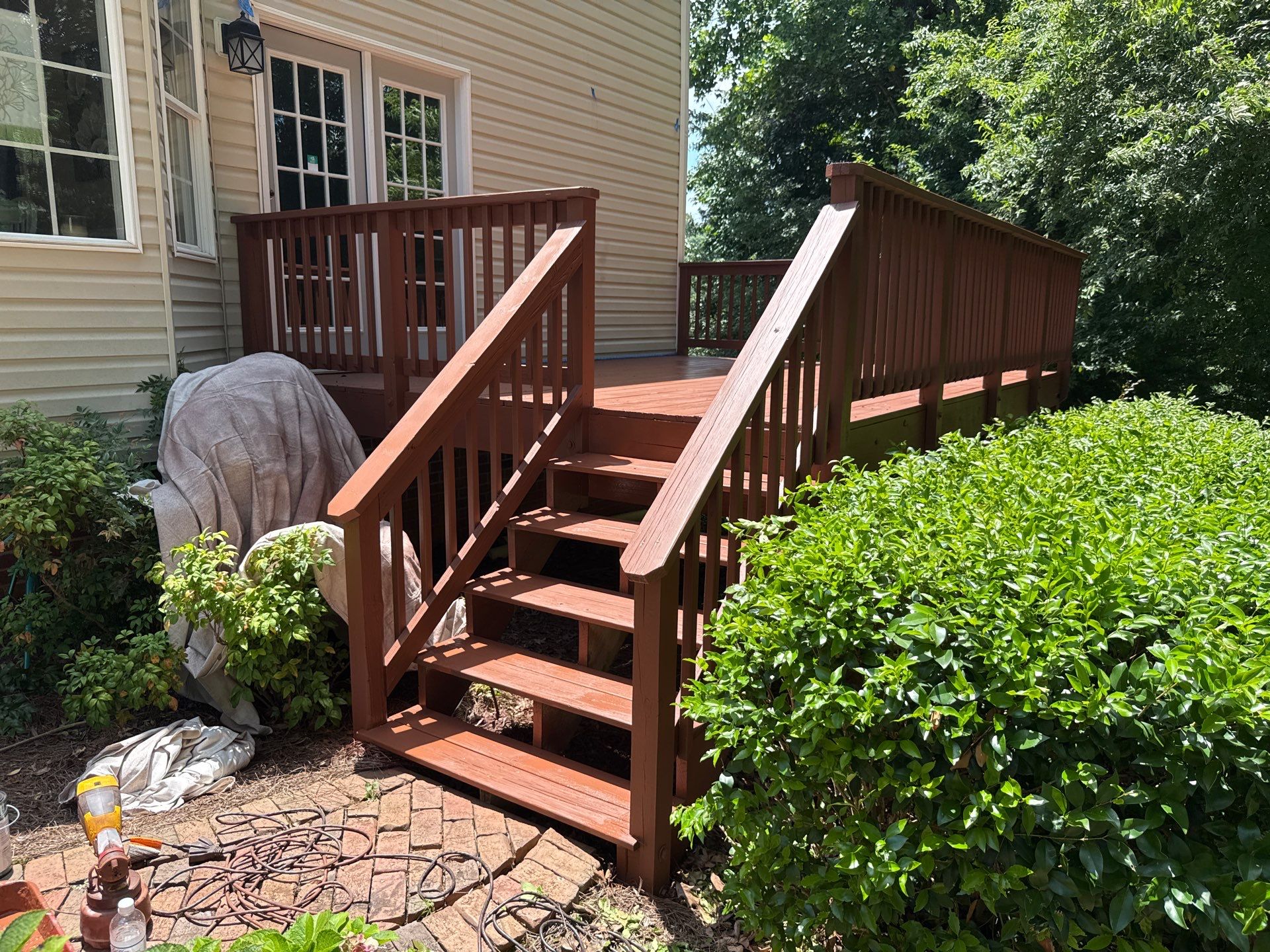 Wood Deck using Wood Stain by DuraSeal
