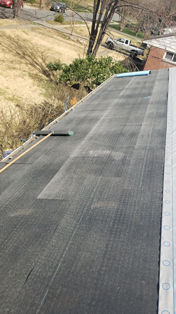 Falls Church - Certainteed Landmark Charcoal Black Roof Project by RM Banning, Inc.