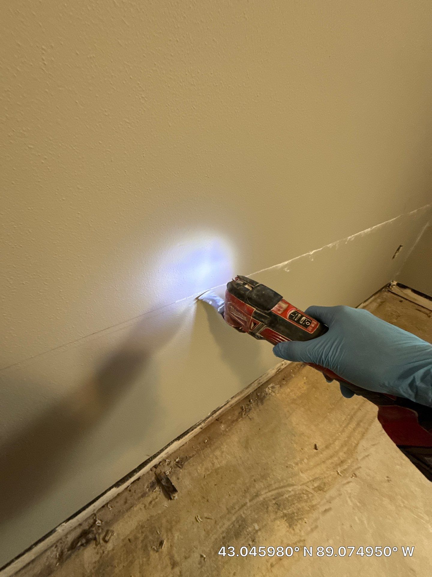 Professional Mold Remediation and Containment Services in Deerfield by Dry Source Property Restoration 