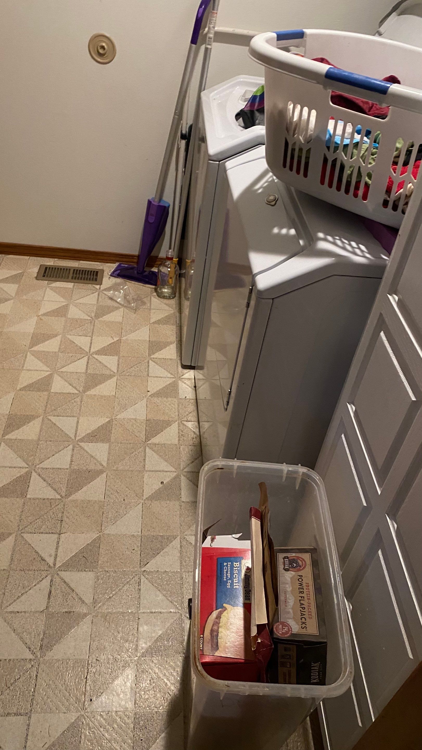 House cleaning in Lake Oswego by Cloud 9 Professional Cleaning Services