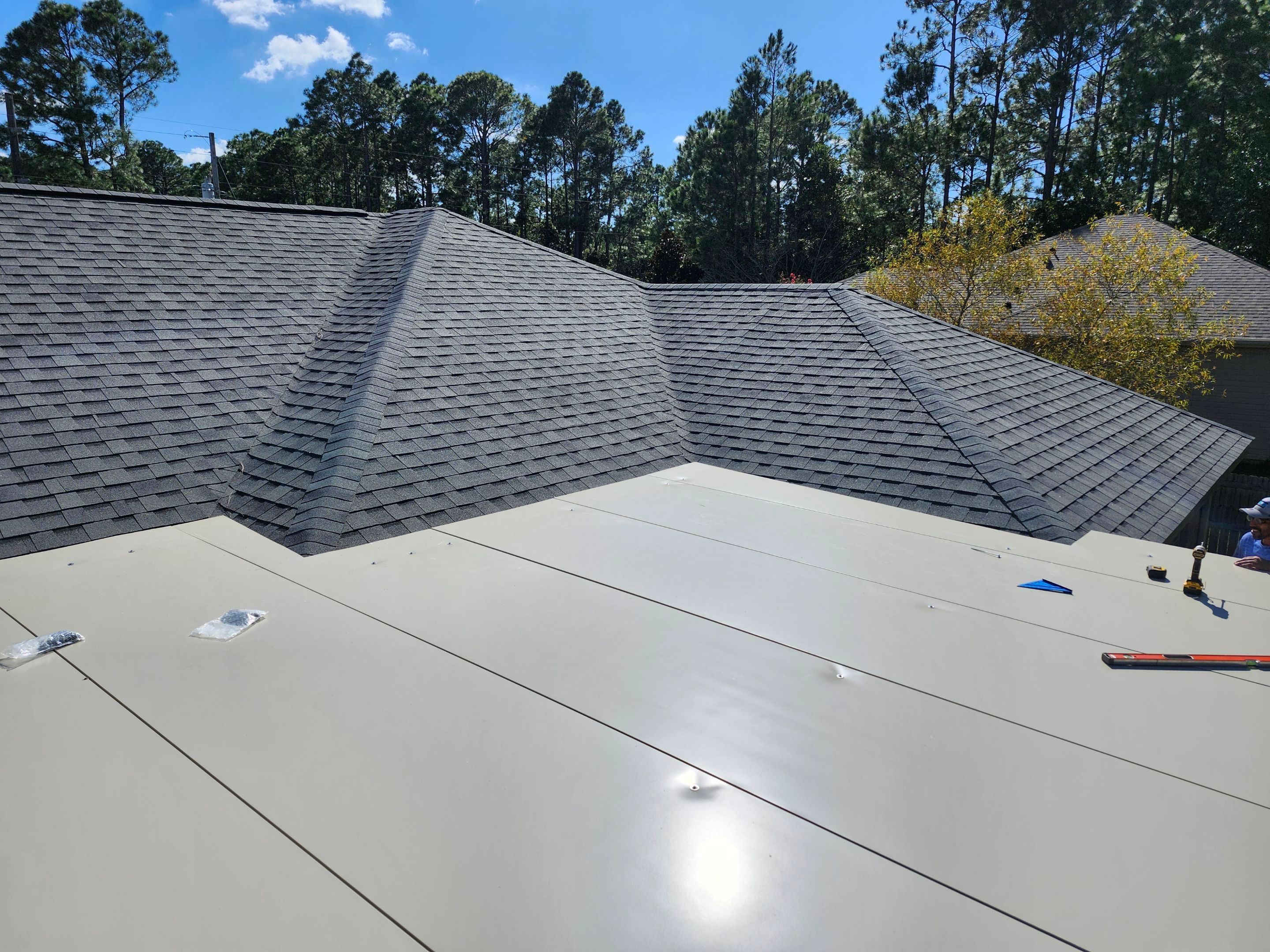 Glass Room using Colorbeam by Titan Sunrooms