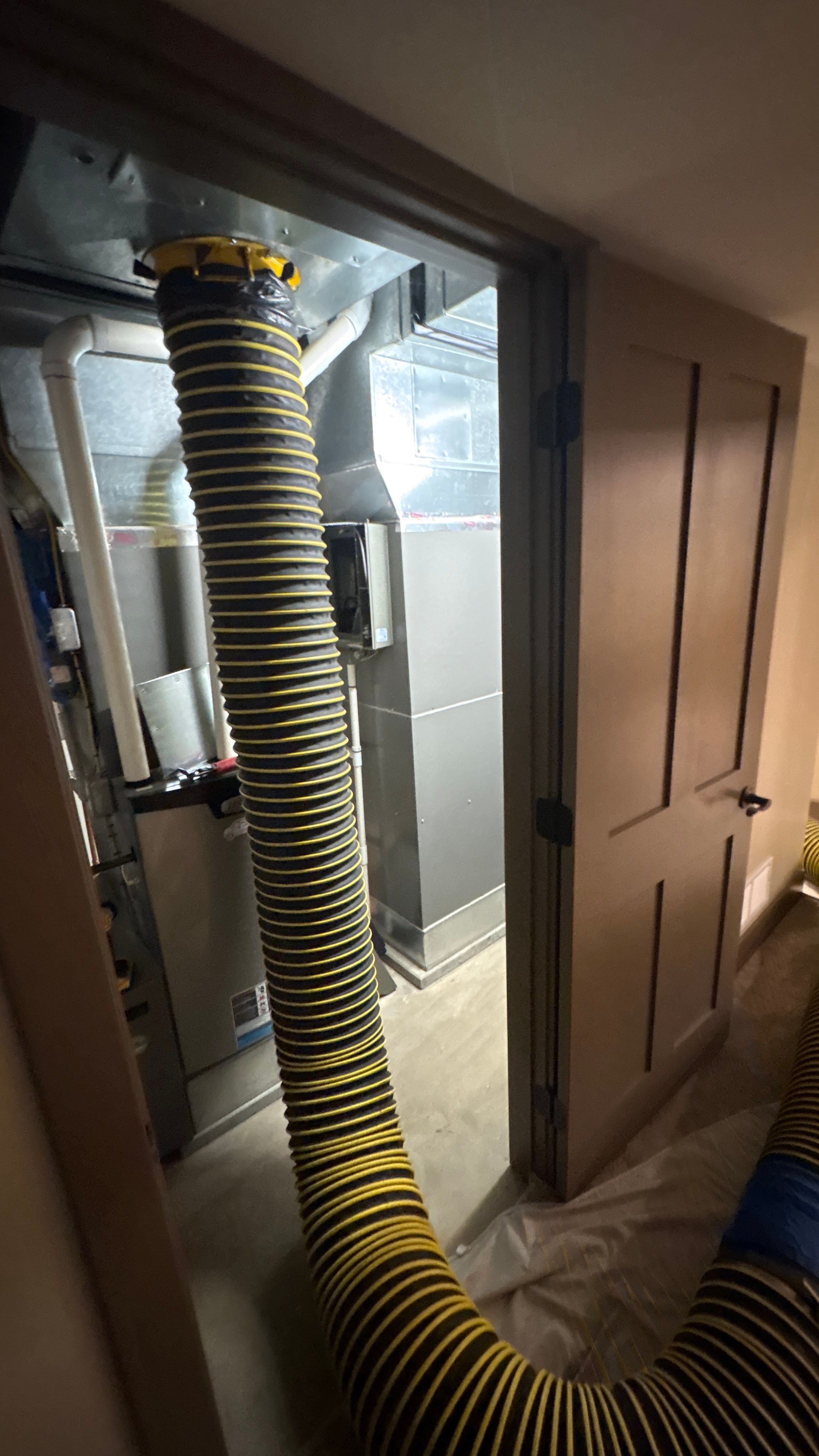 Residential Air Duct Cleaning Service in Fox Chapel by Superior Air Duct Cleaning