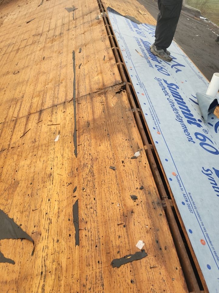 ATLAS PINNACLE COLOR: PRISTINE SCOTCHGARD WEATHERED DRIP EDGE: MUSKET BROWN by Eagle Eye Roofing