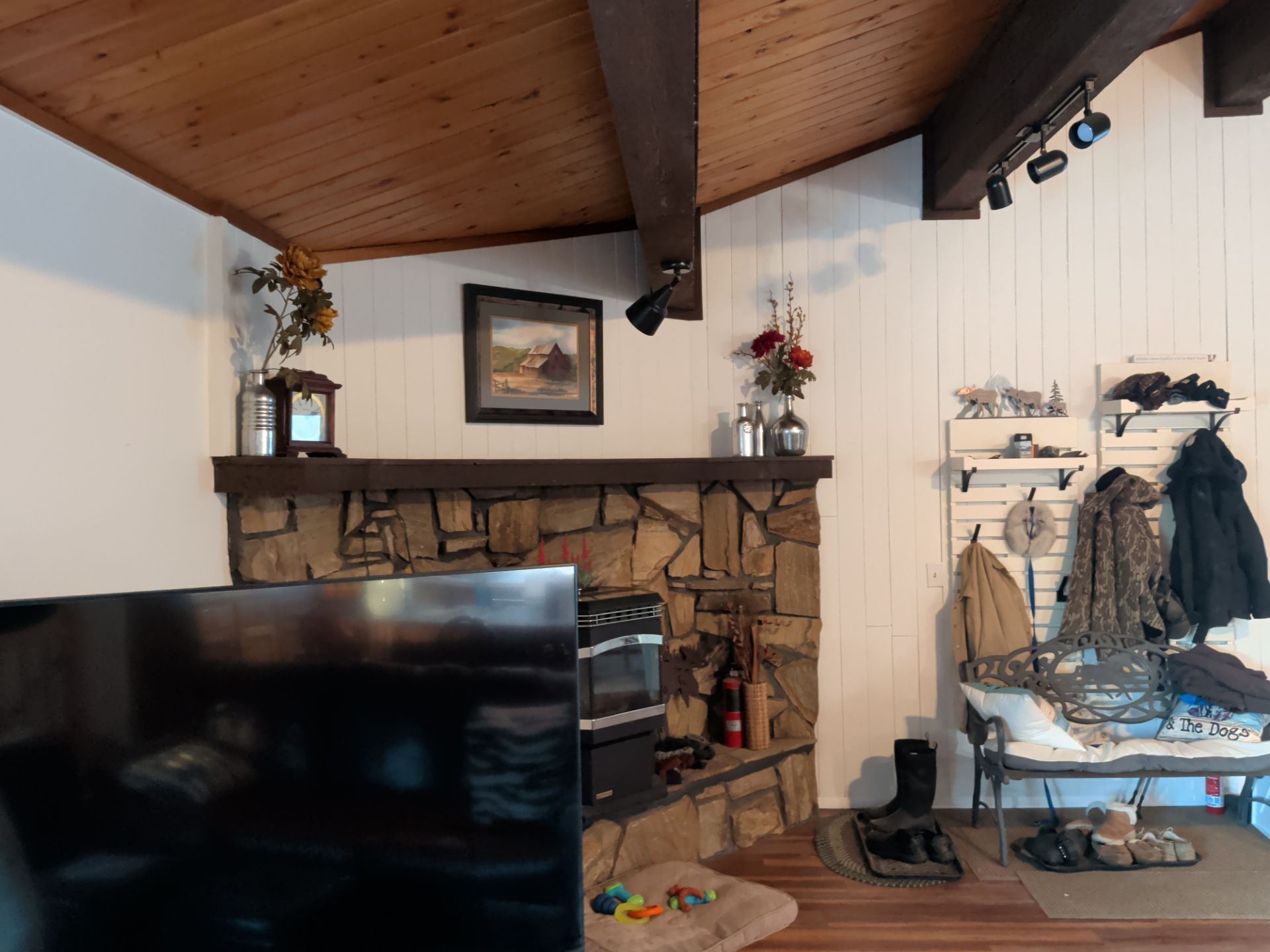 Beautiful Home Update! by Midnight Sun Painting