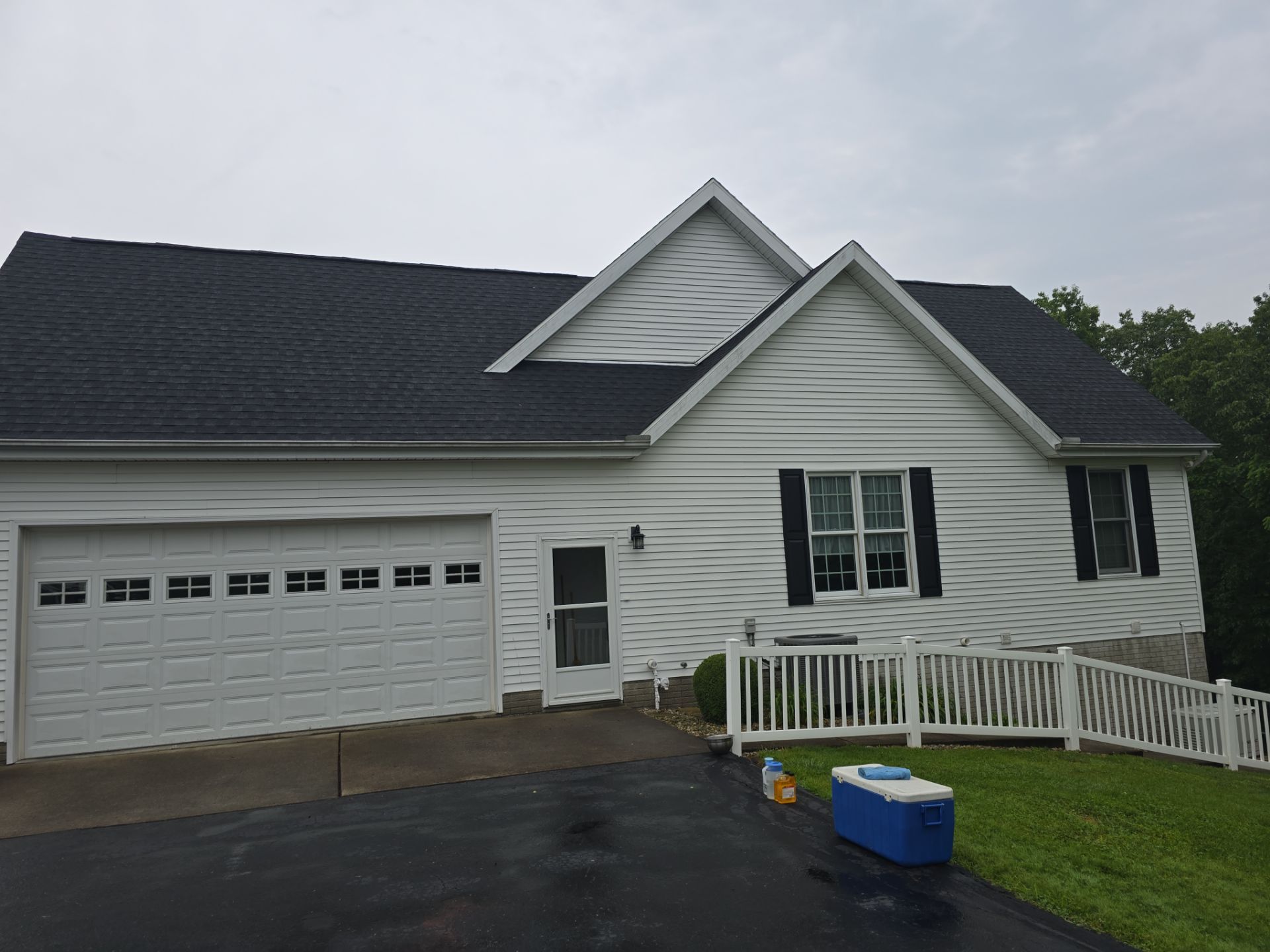Residential Roofing Installation using GAF Timberline HDZ Charcoal by Rainstoppers Roofing
