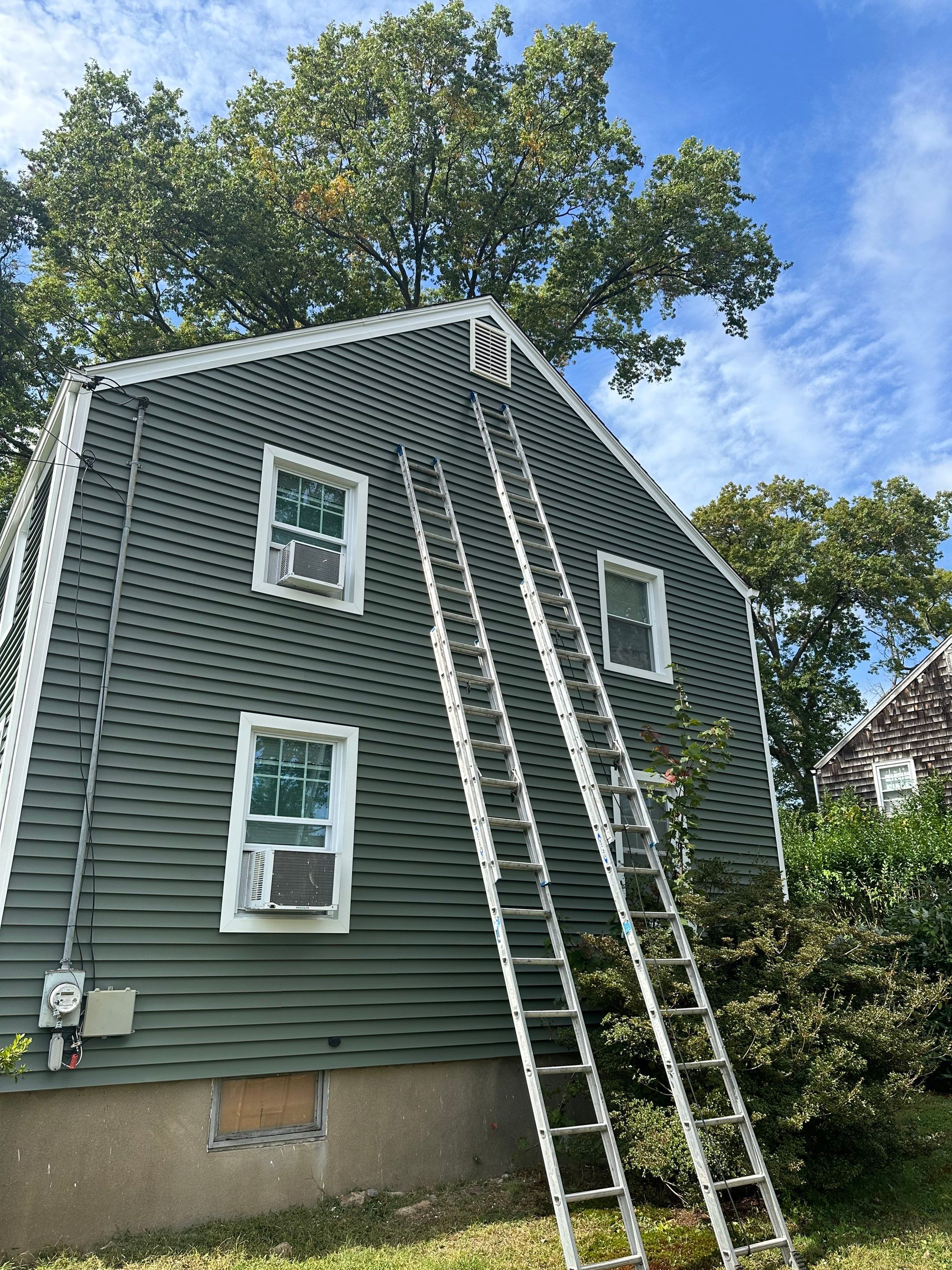 Siding Installation using CertainTeed Monogram Vinyl Siding - D4 - Forest by A Plus Exterior