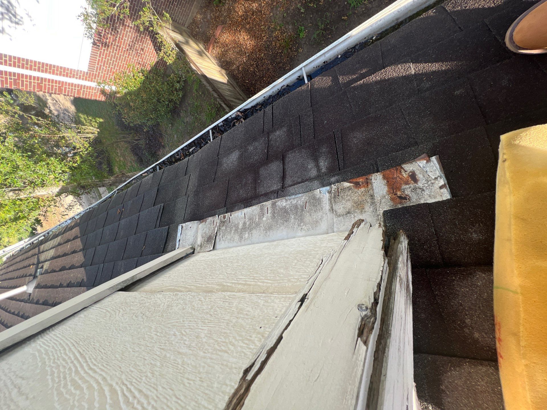 Residential Roofing Installation using Owen's Corning Duration (Lifetime) Shingles by Roof Repair Company