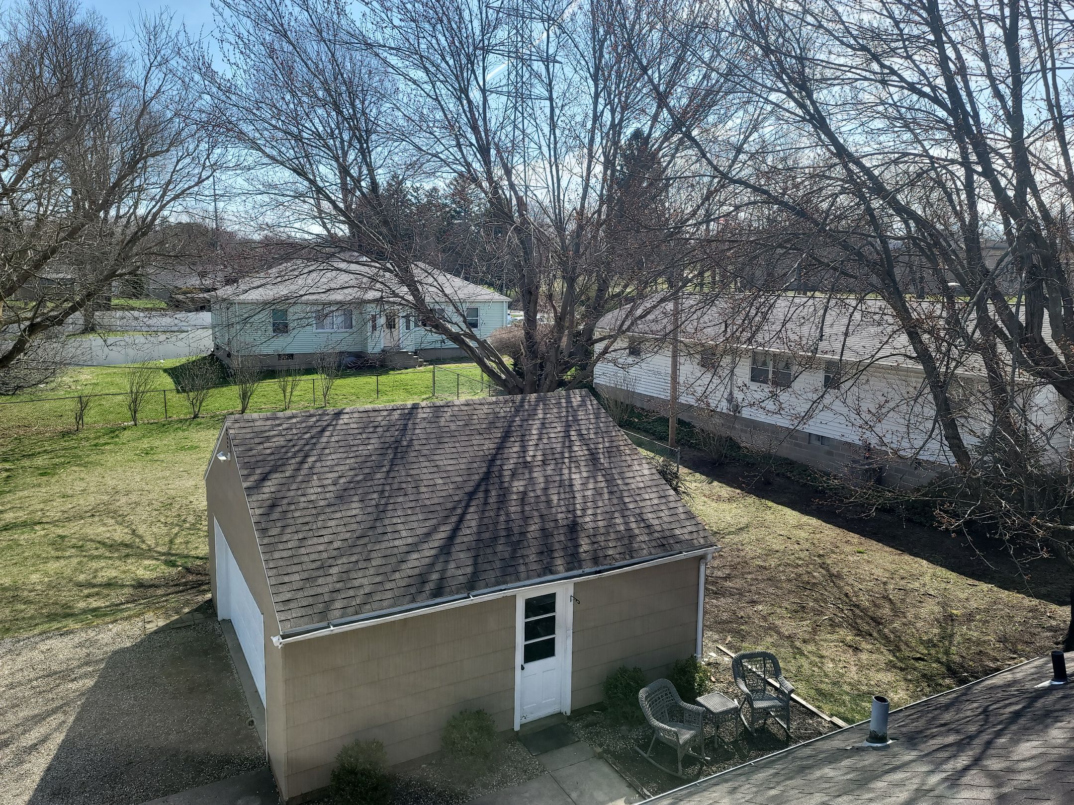 ATLAS PINNACLE COLOR: WEATHERED SHADOW by Eagle Eye Roofing