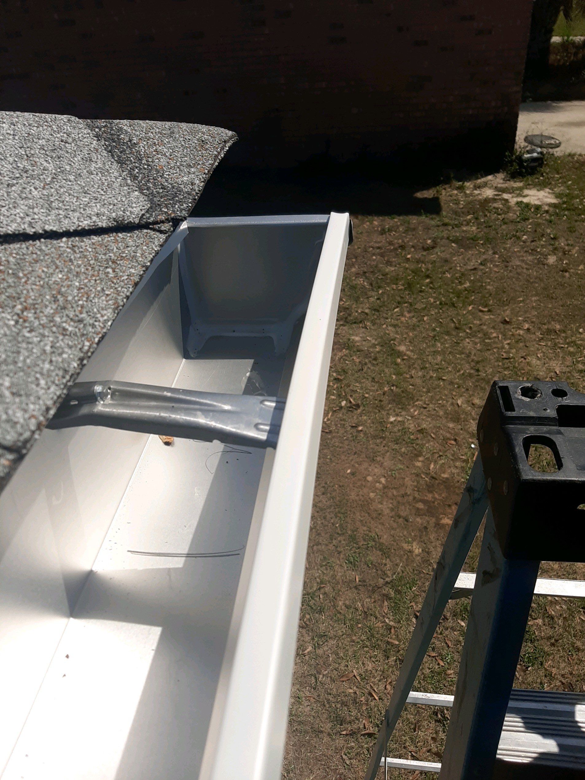 7-Inch Seamless Gutter System Upgrade in Pensacola FL by Gutter Professors