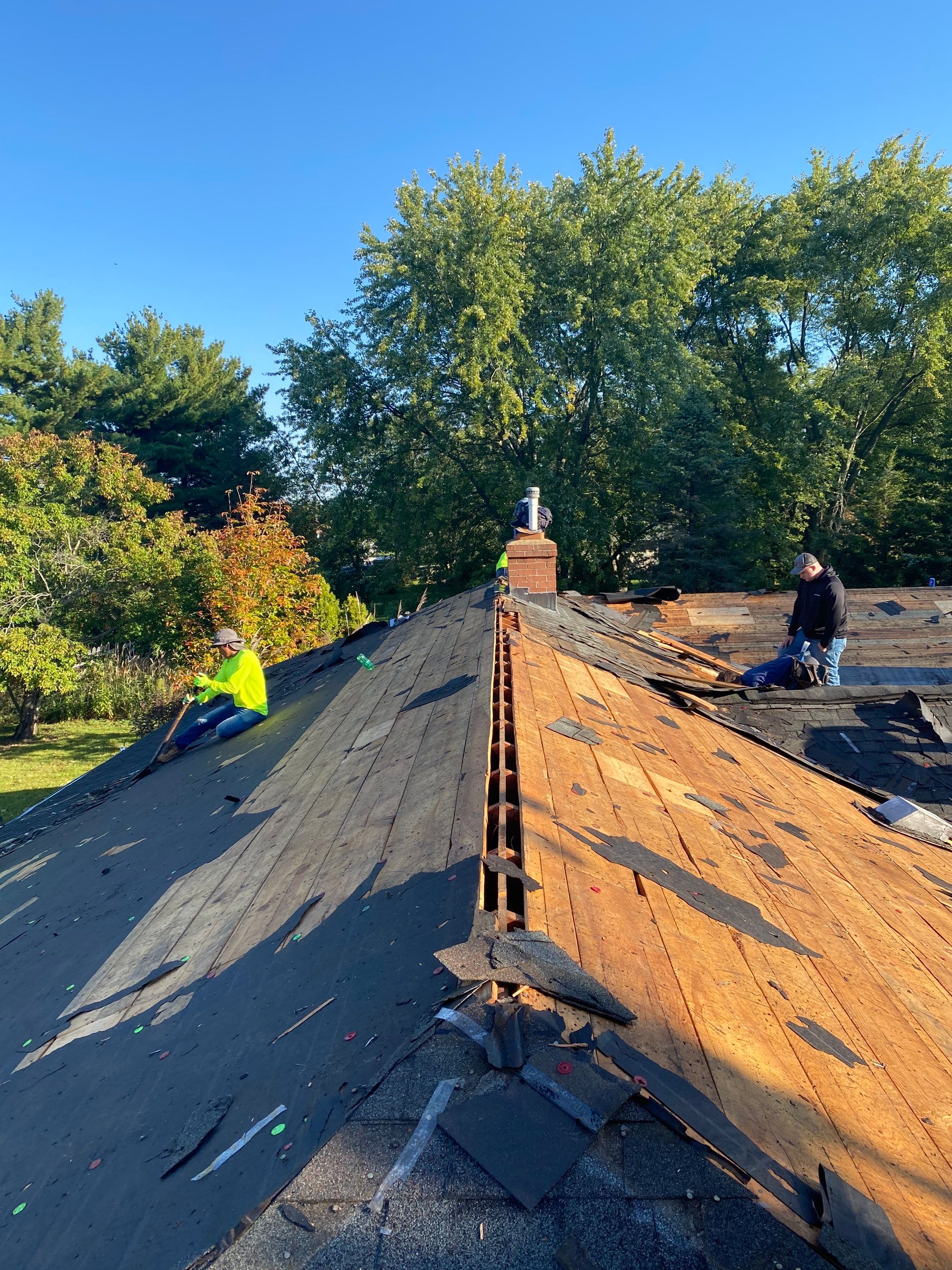 Landmark Pro Installation in Lewis Center by Best Roofing & Siding Company