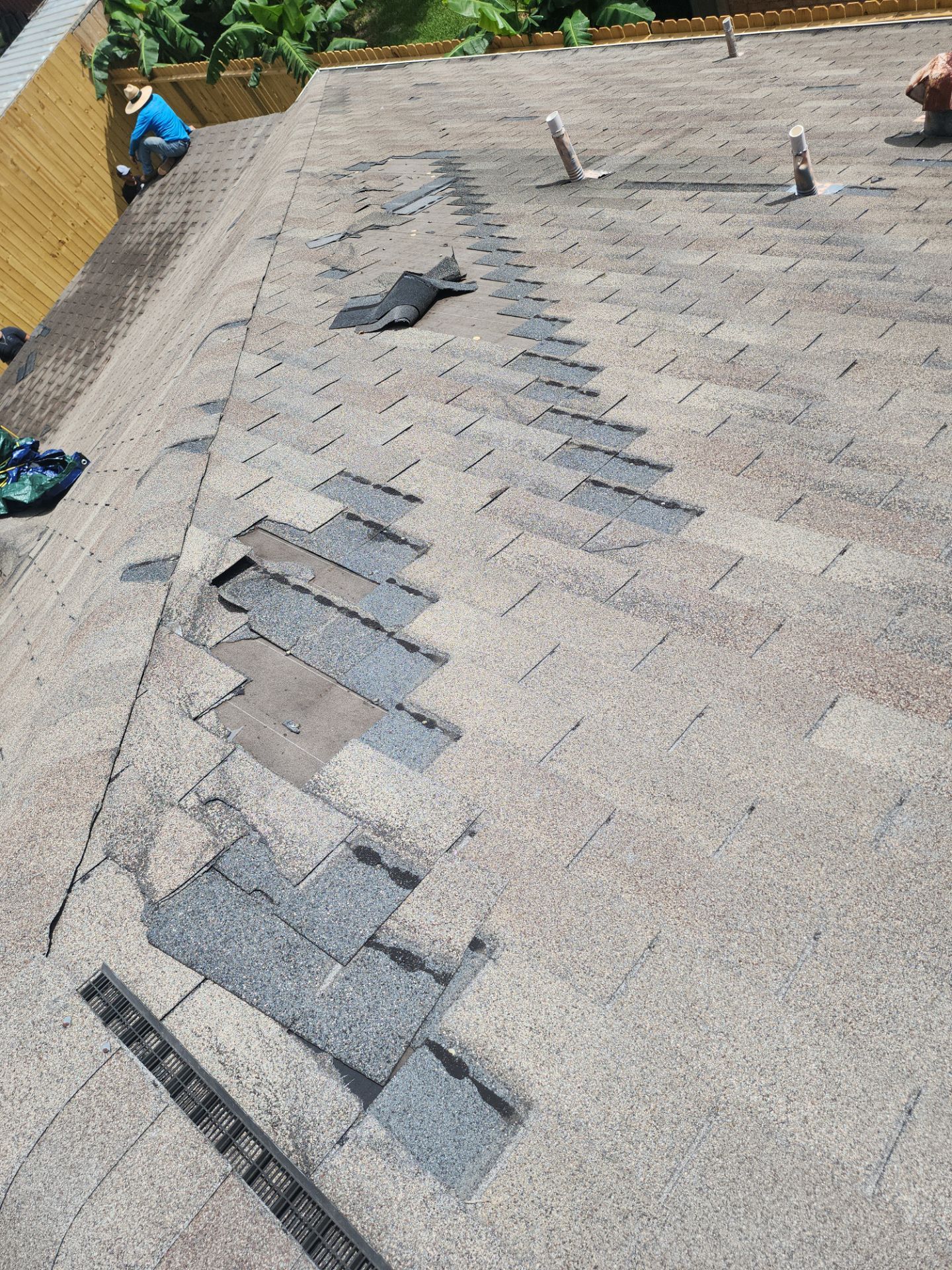 Residential Roofing Installation using Owen's Corning Duration (Lifetime) Shingles by Roof Repair Company