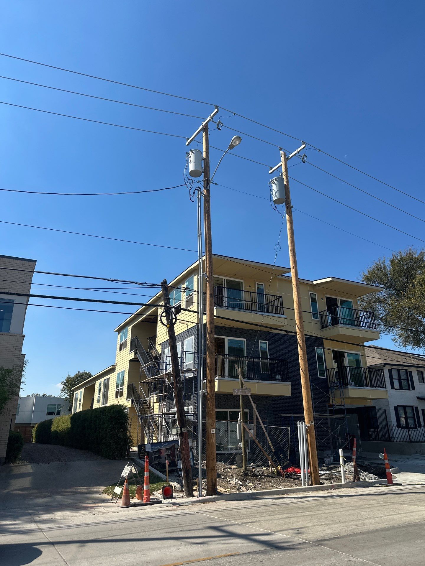 🏢 Full Foam Envelope on This Dallas Multi-Family Build by Apex Insulation Solutions