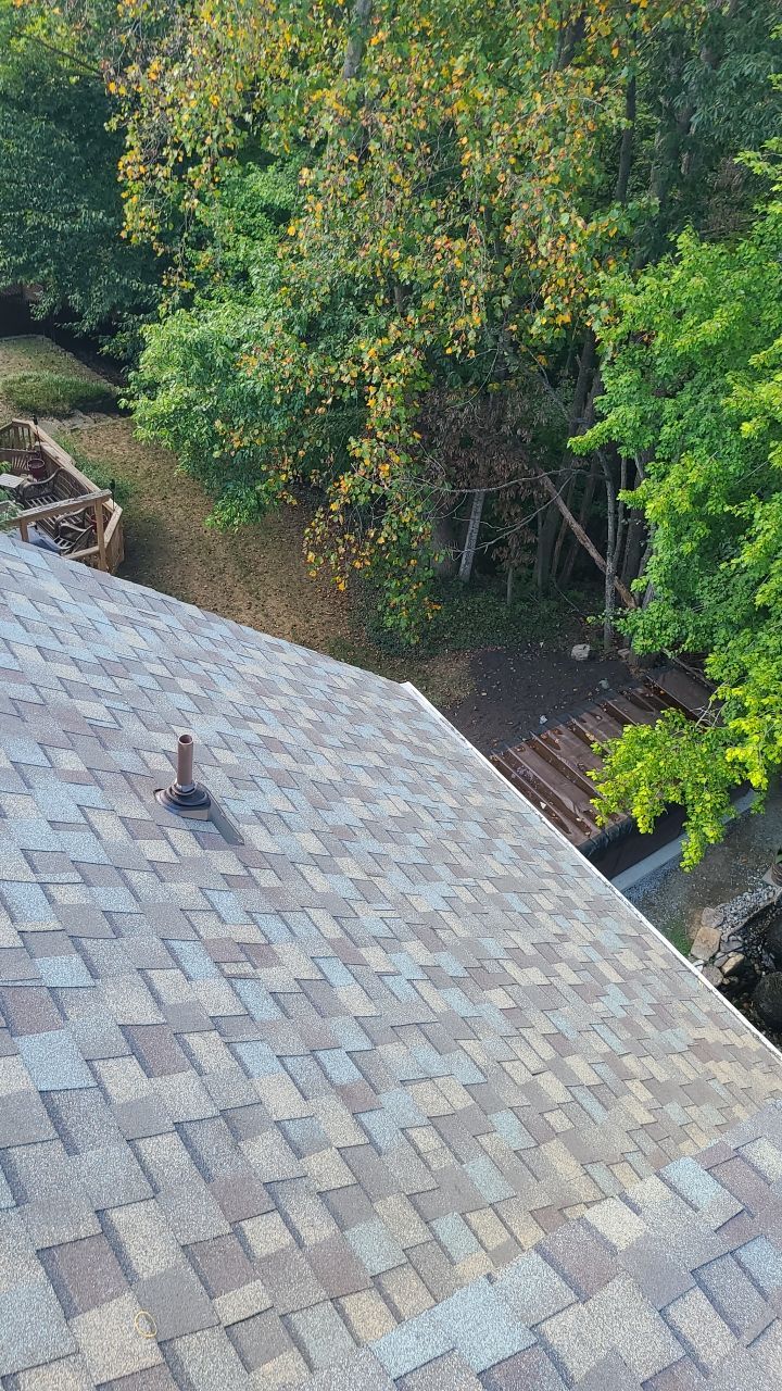 Dumfries: CertainTeed Landmark Pro Designer Shingles in Max Def Weathered Wood by RM Banning, Inc.