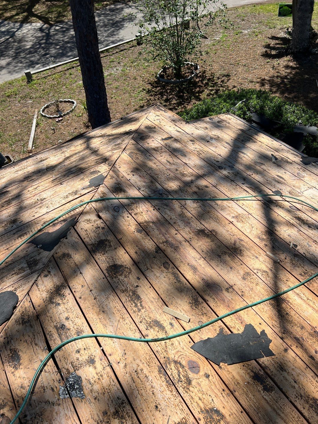 Project in Gulfport 33707 by Mitchell Roofing Company LLC 