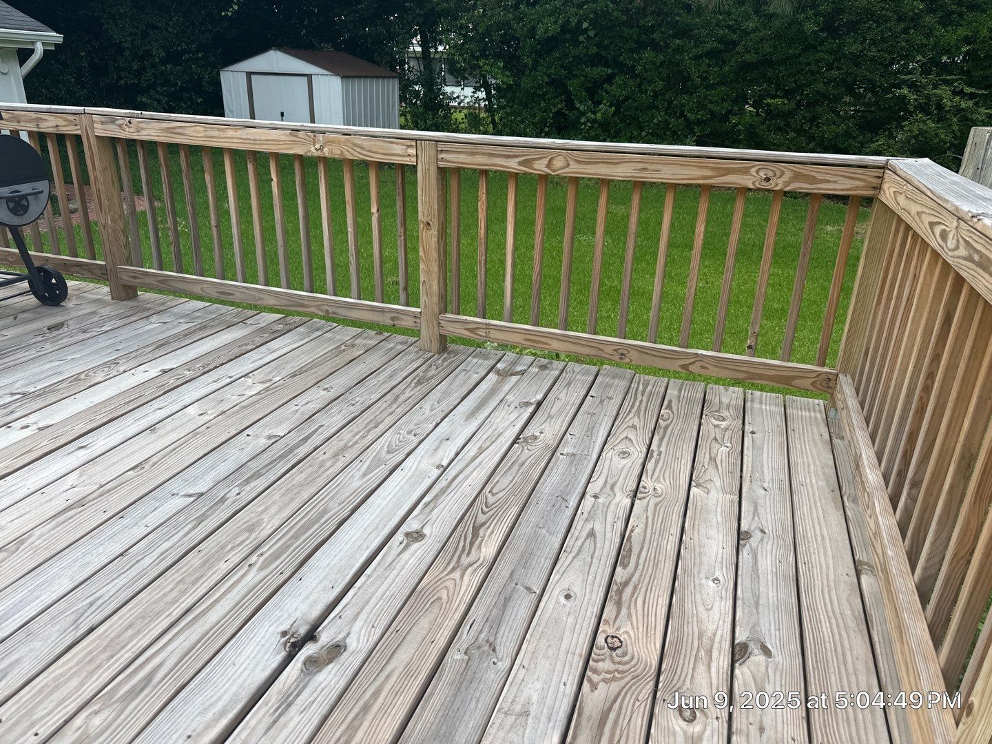 Wood Deck using Wood Sealant by DuraSeal