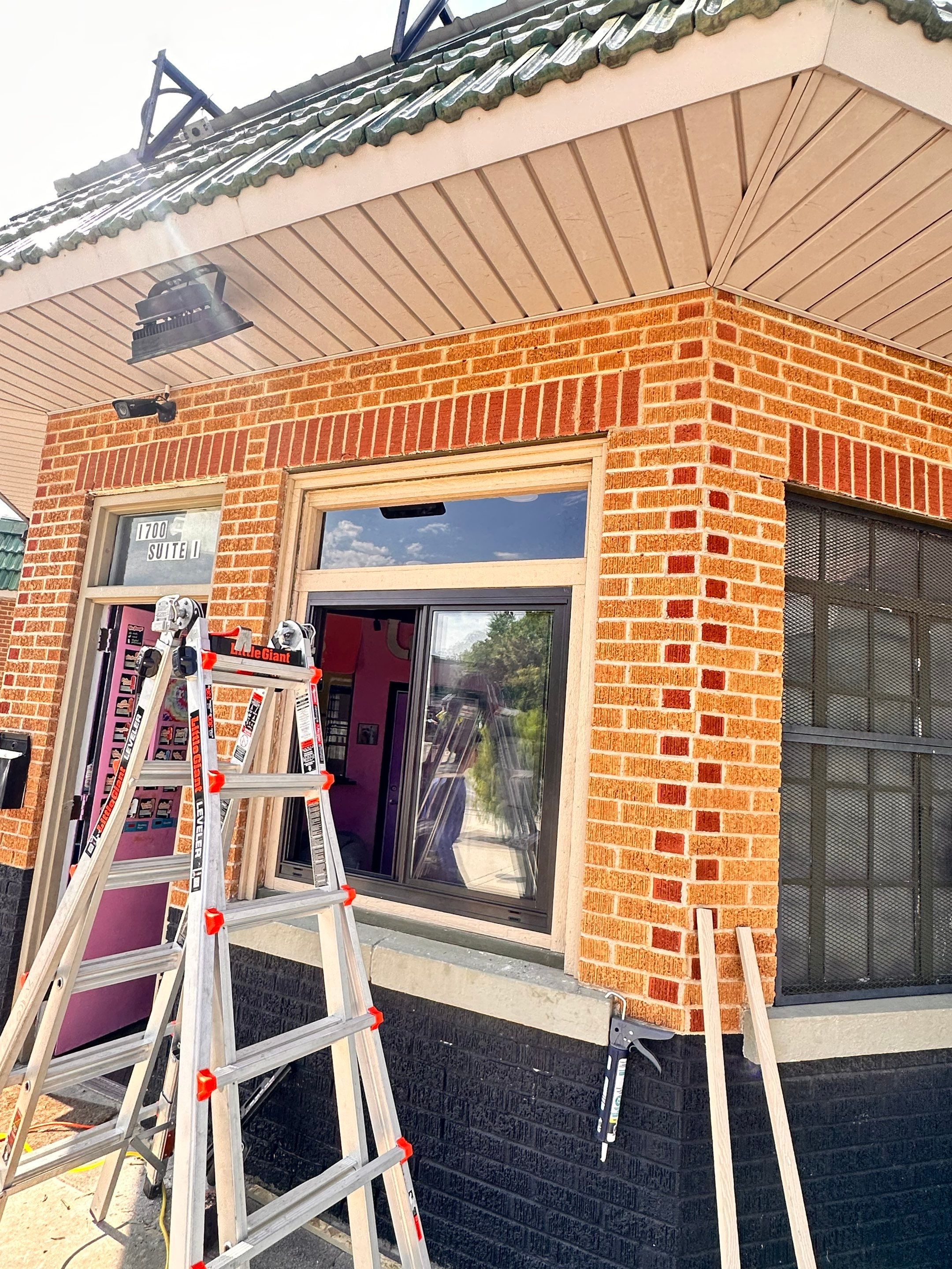 Frios Gourmet Popsicle Shop by Spillco Construction 