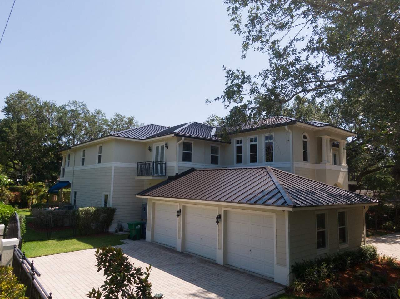 Metal Roof - Galvalume - Dark Bronze by Istueta Roofing