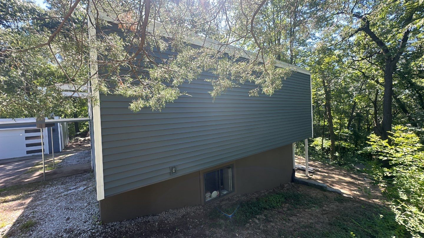 Siding Replacement using CertainTeed Restoration Classis D4 by 180 Contractors