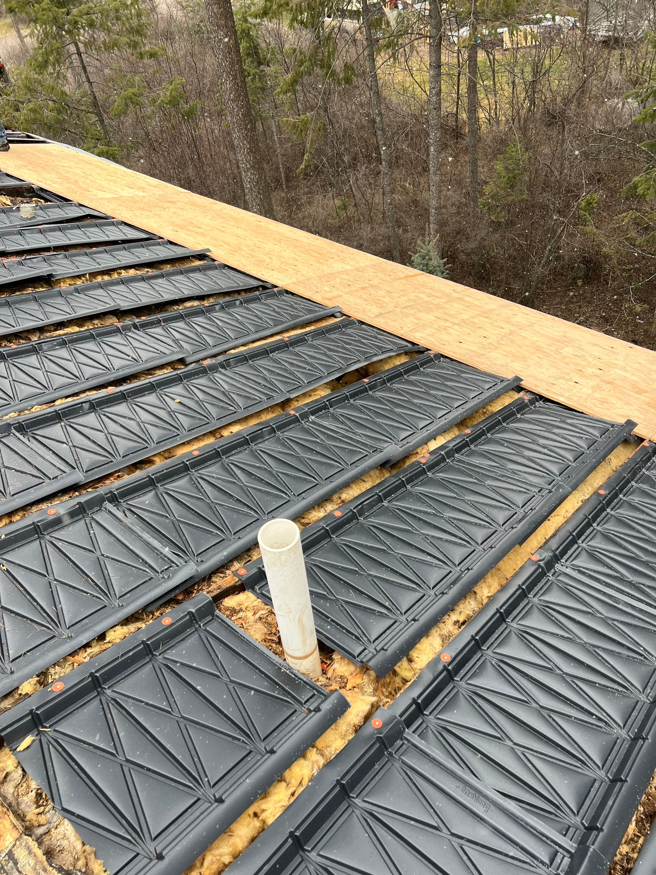 GAF Timberline HDZ - Hunter Green by Montana Roofing Solutions