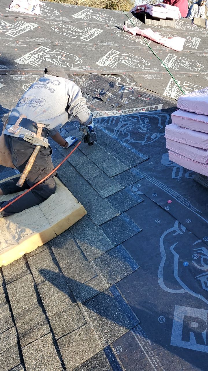 Residential Roofing Installation using Owens Corning Oakridge- Williamsburg Gray by Indigo State Roofing