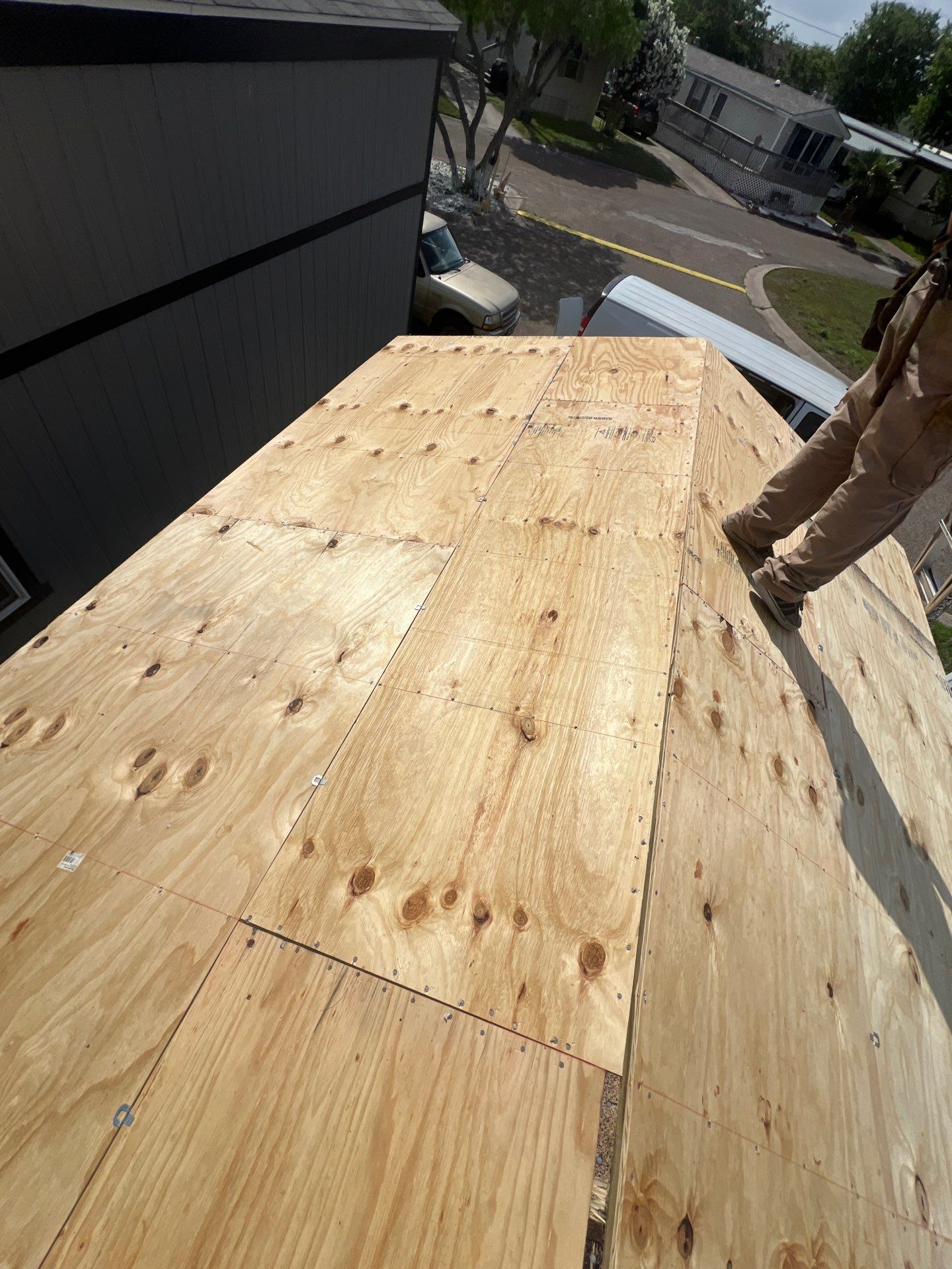 Mobile Home in Paradise by Bayfront Roofing and Construction
