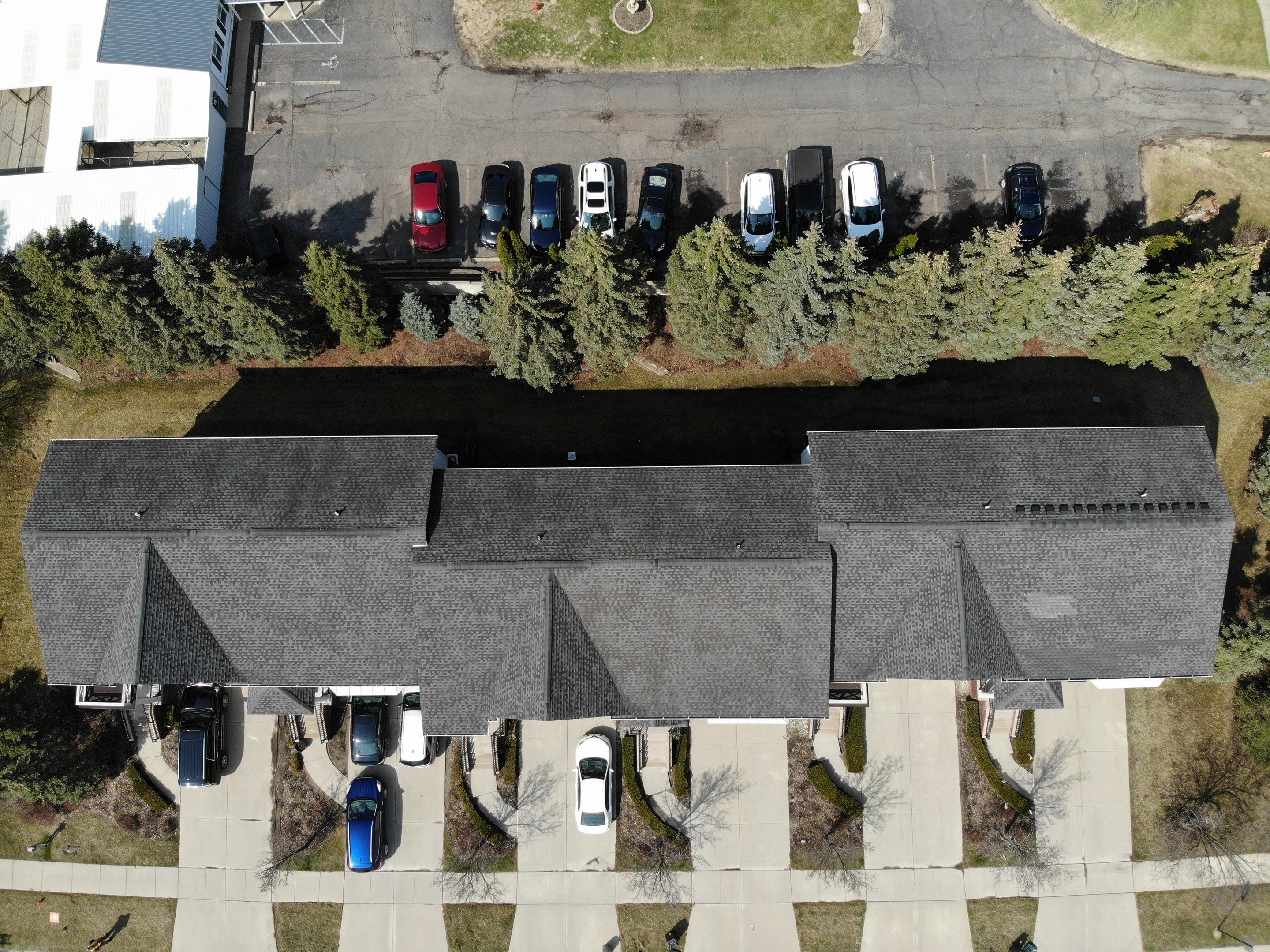 Roof Replacement - Condo Association   by Bloomfield Construction & Restoration
