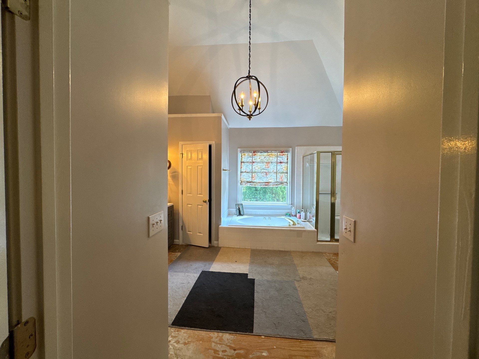 Master bathroom renovation by Prudencio