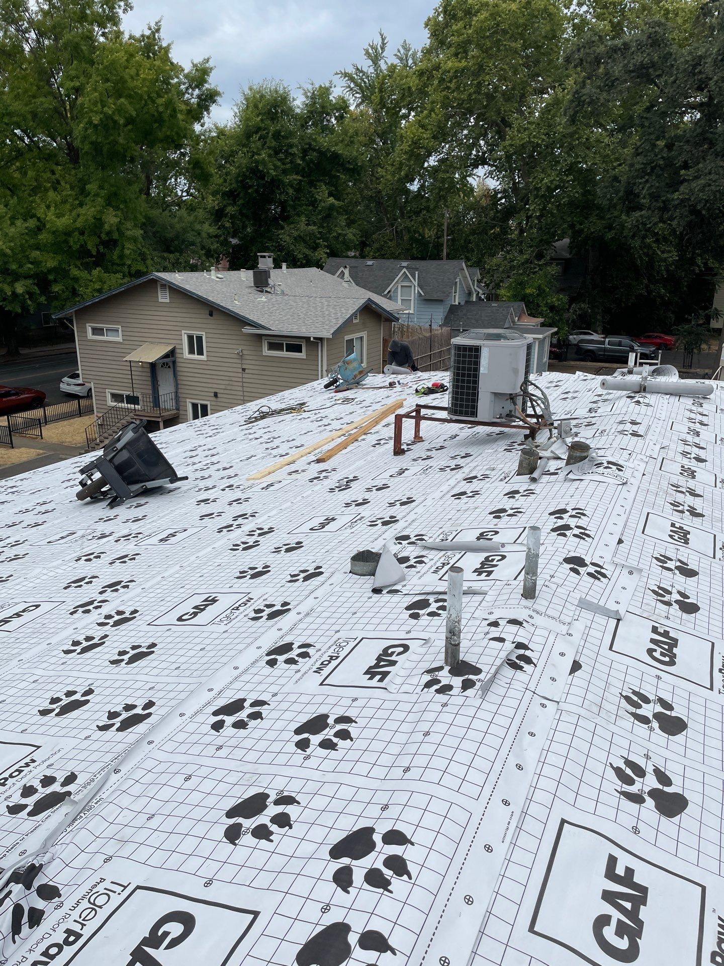 Apartment Shingle by Butte Roofing Company License #567600