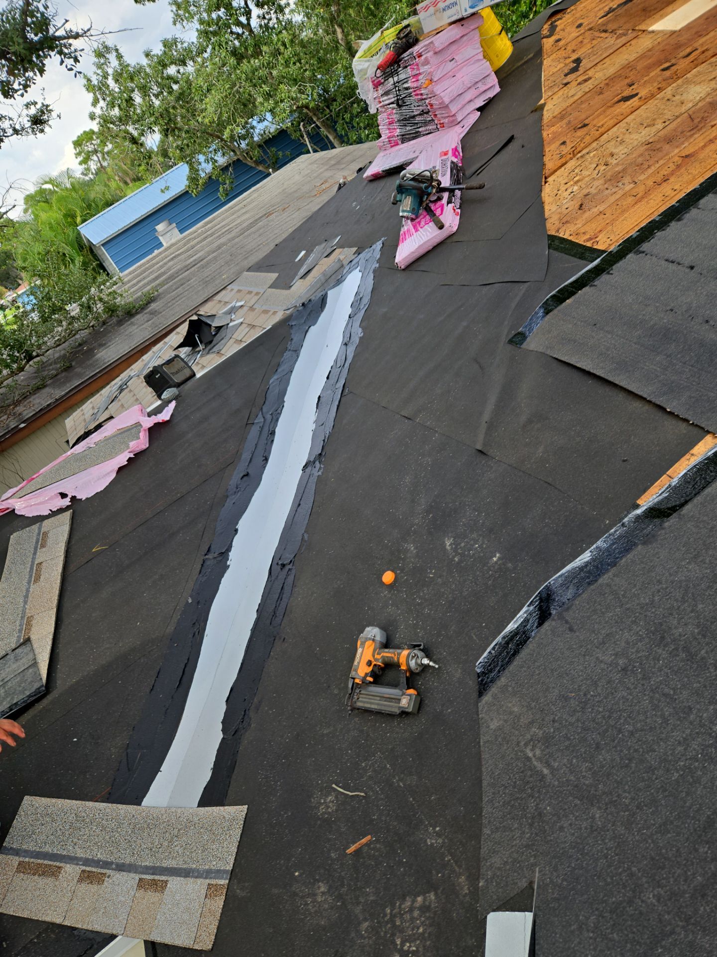 Project in Pinellas Park 33781 by Mitchell Roofing Company LLC 