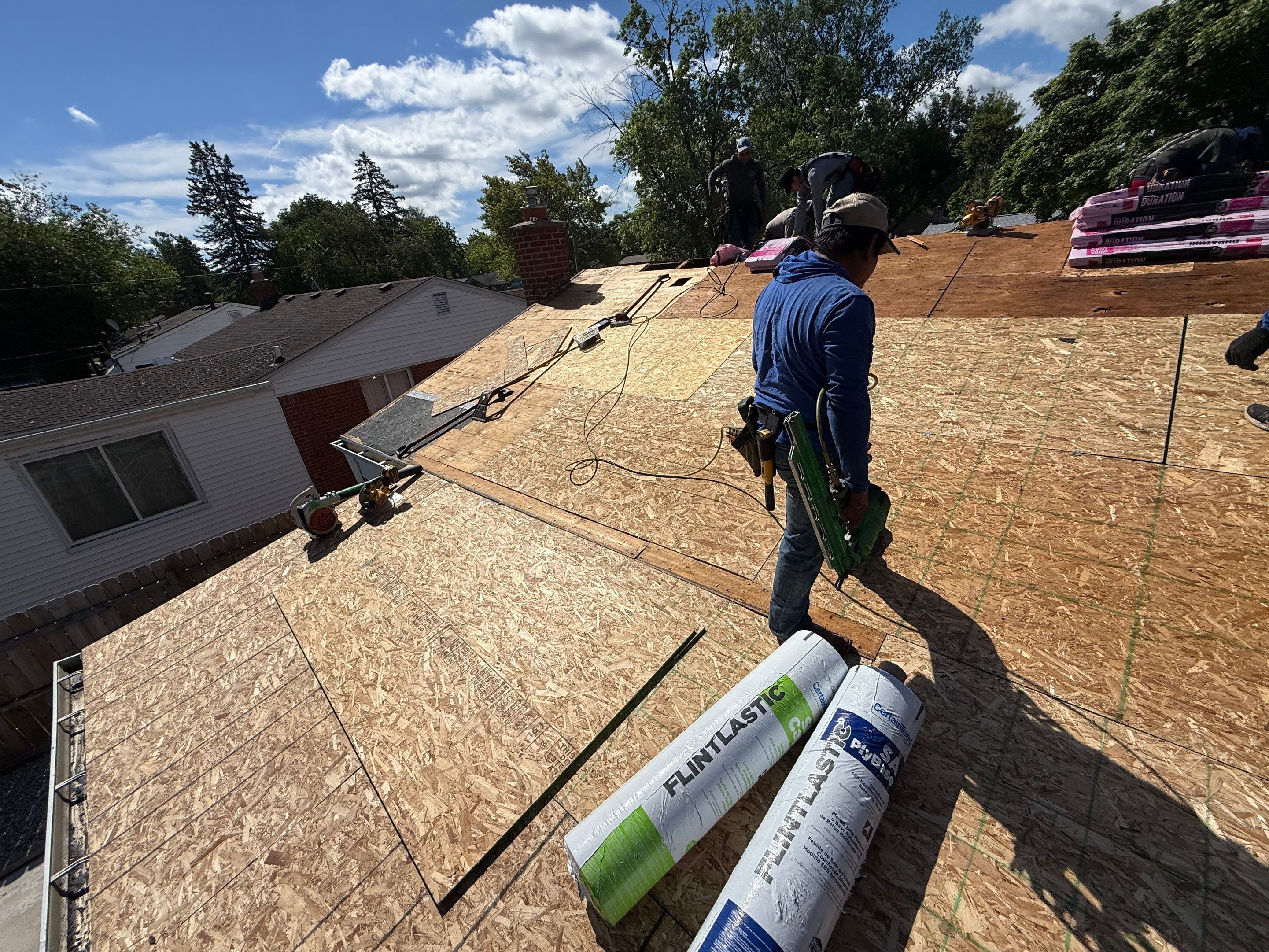Roof Replacement using Owens Corning Tru Definitions by 180 Contractors